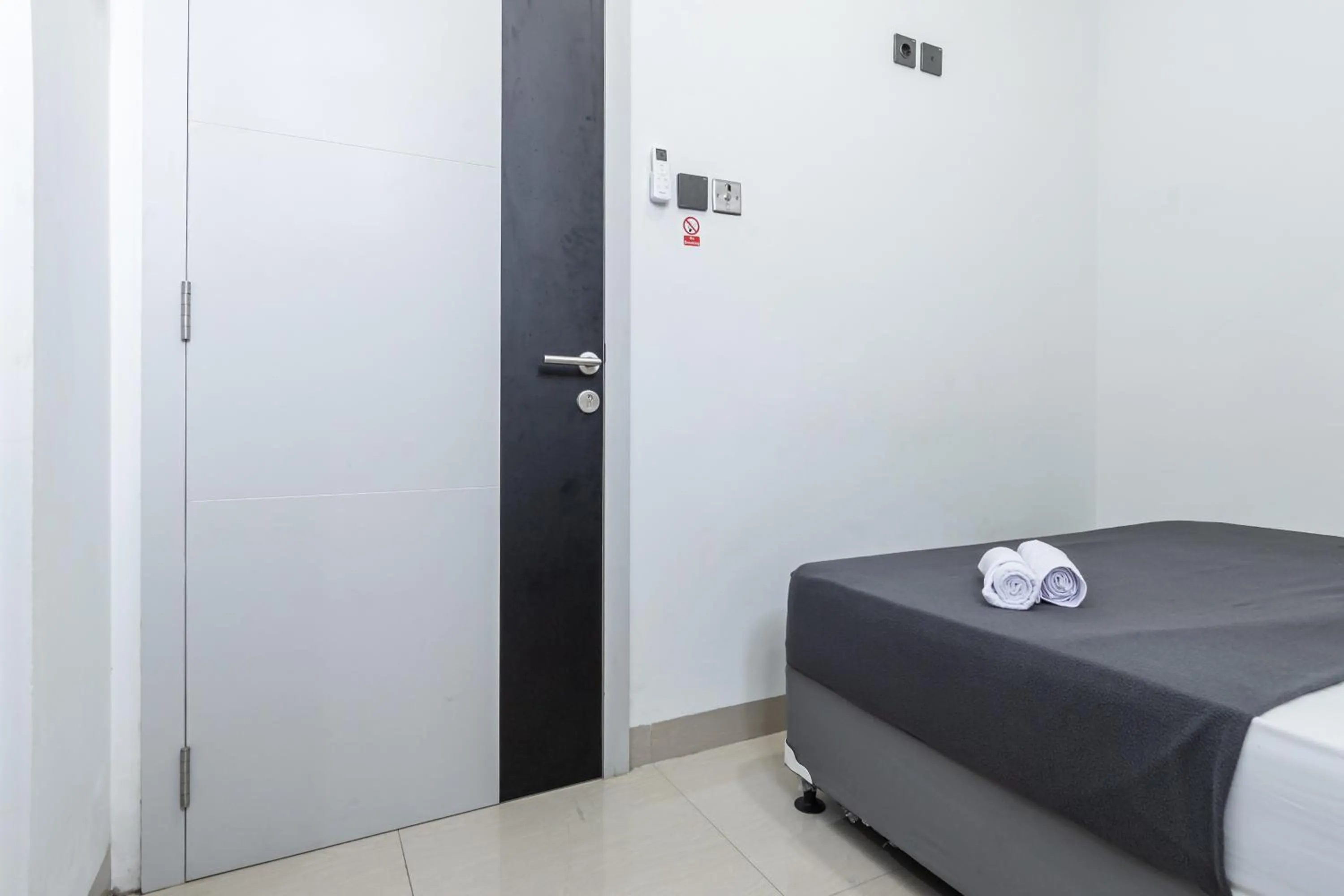 Bed in Monggo Mampir Tanjung Duren By Reccoma