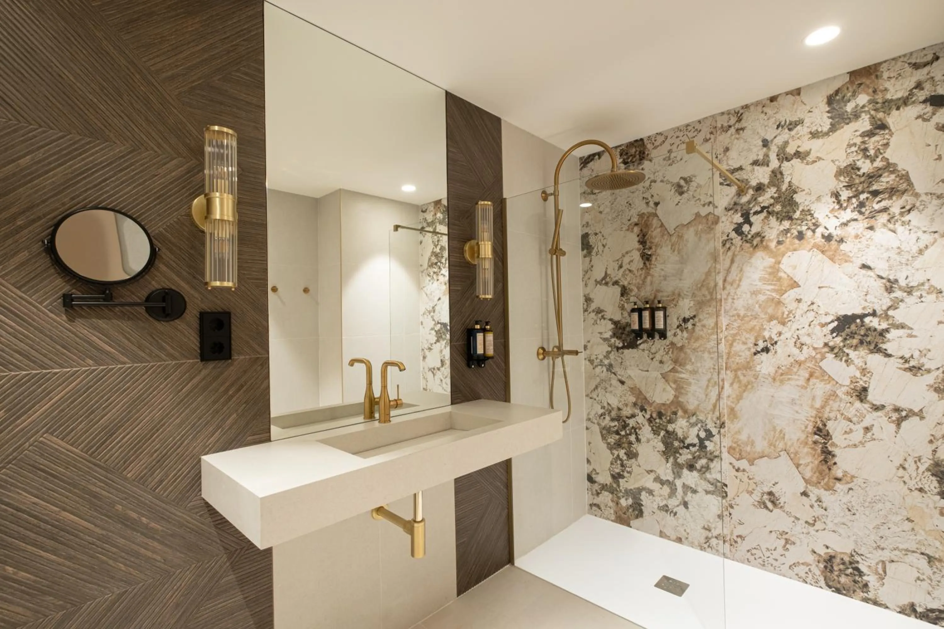 Bathroom in Eurostars Royal Tanau