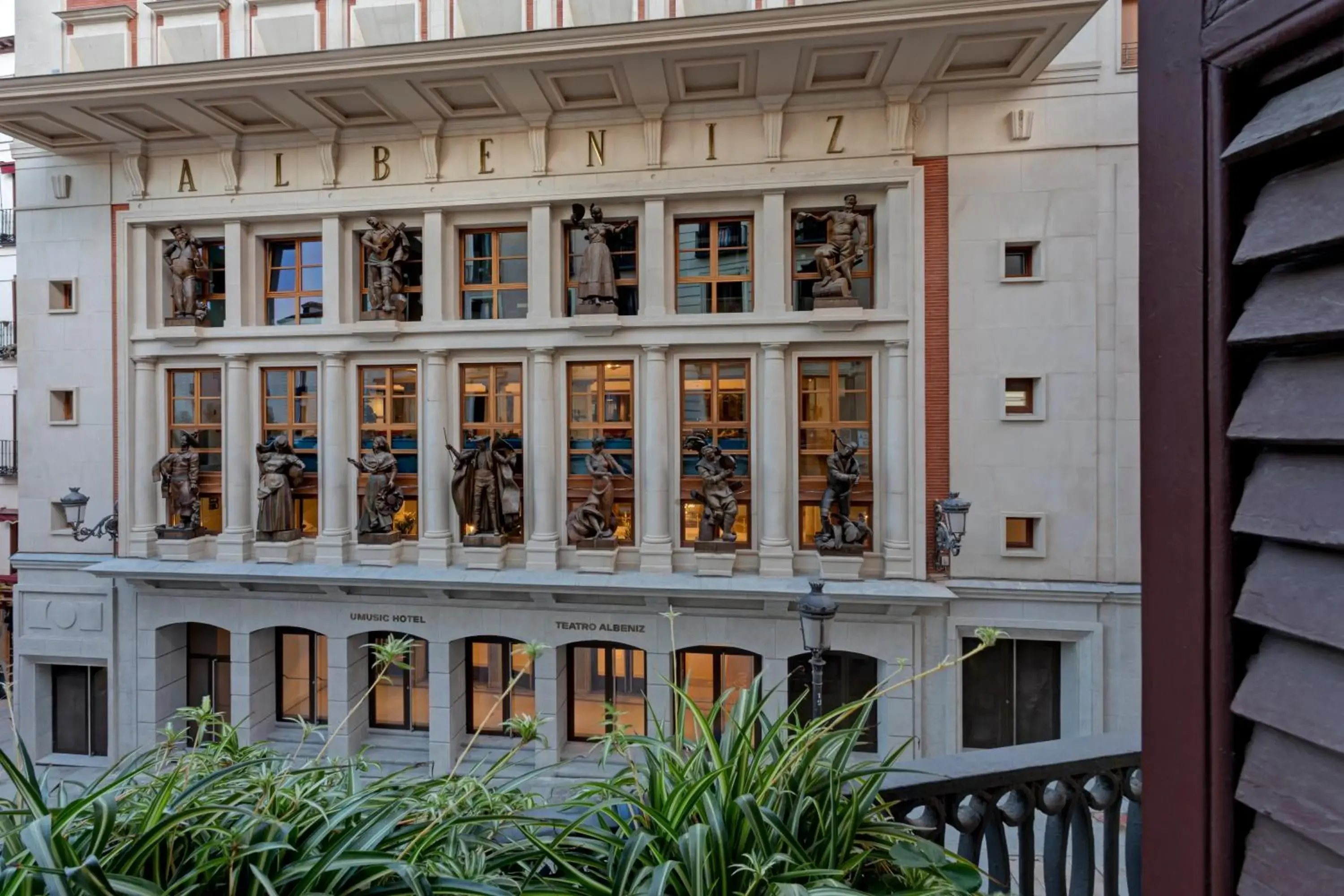 Facade/entrance in UMusic Hotel Madrid Facade/entrance in UMusic Hotel Madrid