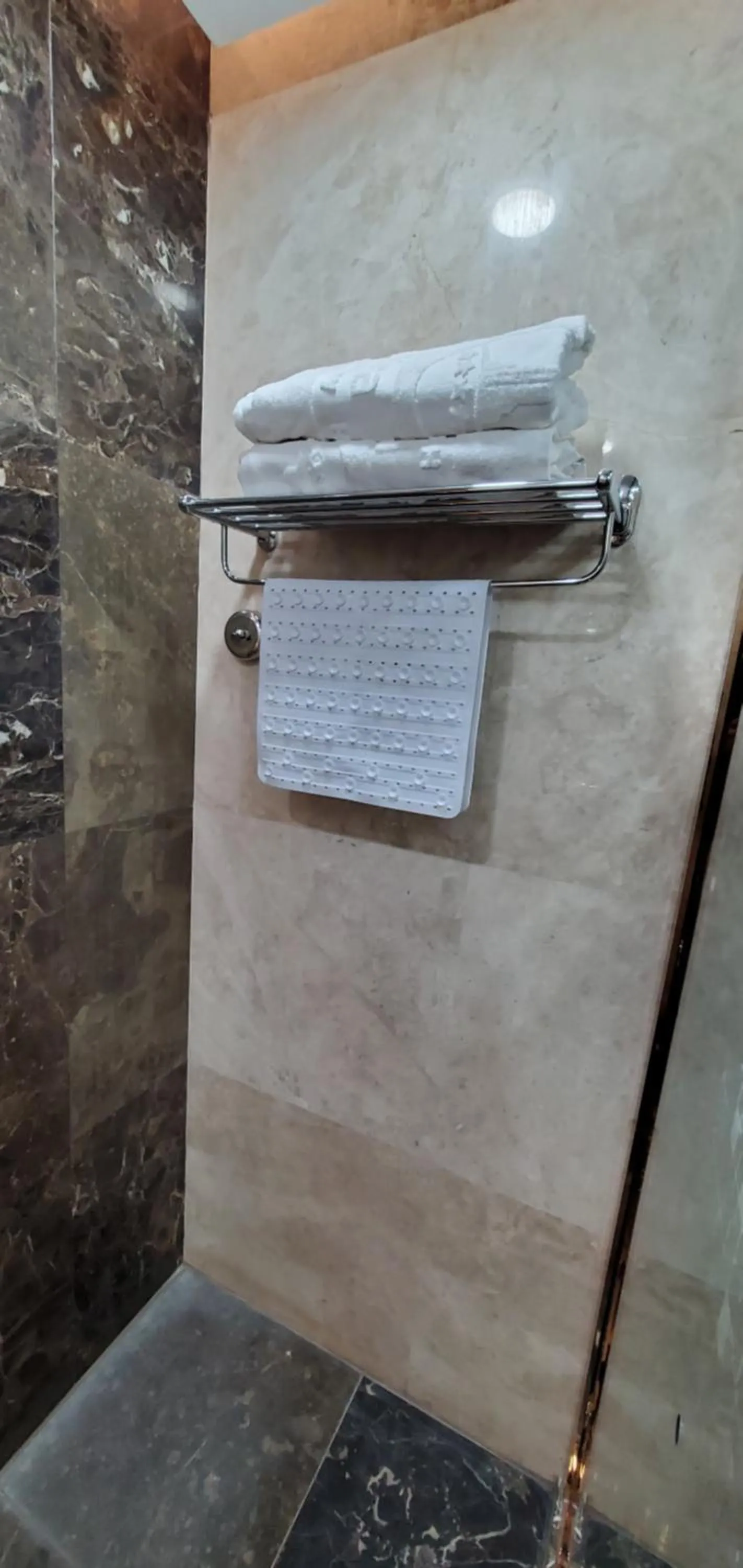 Shower in Petra Moon Luxury Hotel