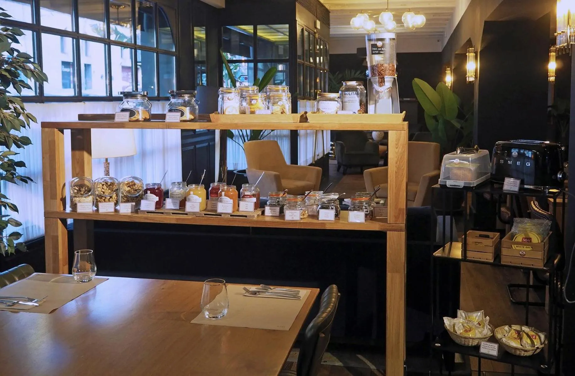 Food and drinks in La França Travellers Adults Only