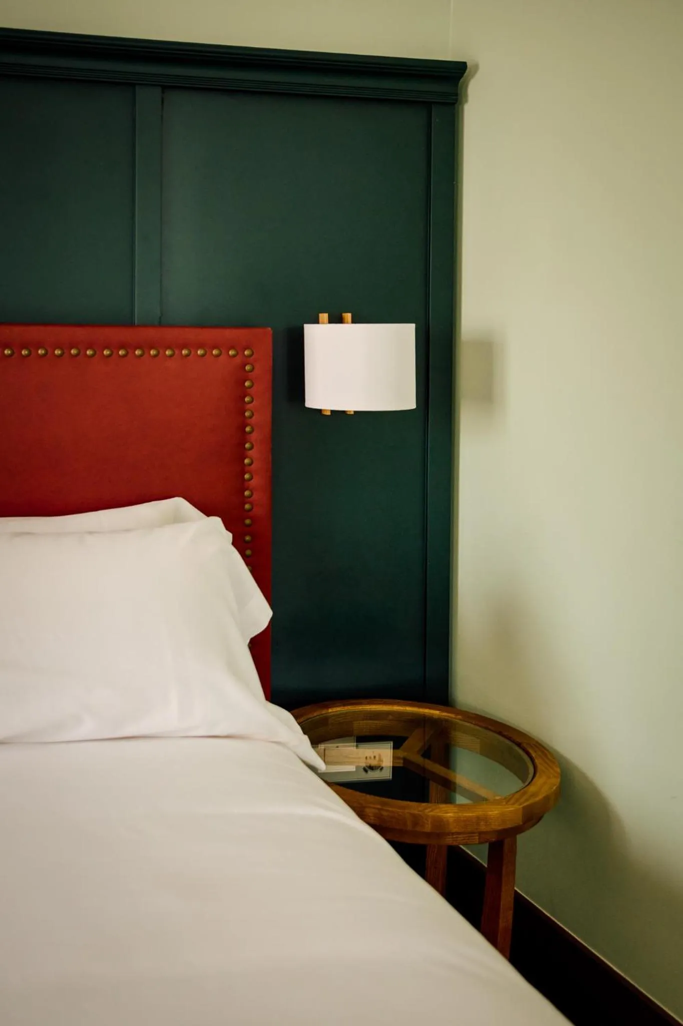 Bed in Honest Granada Hotel