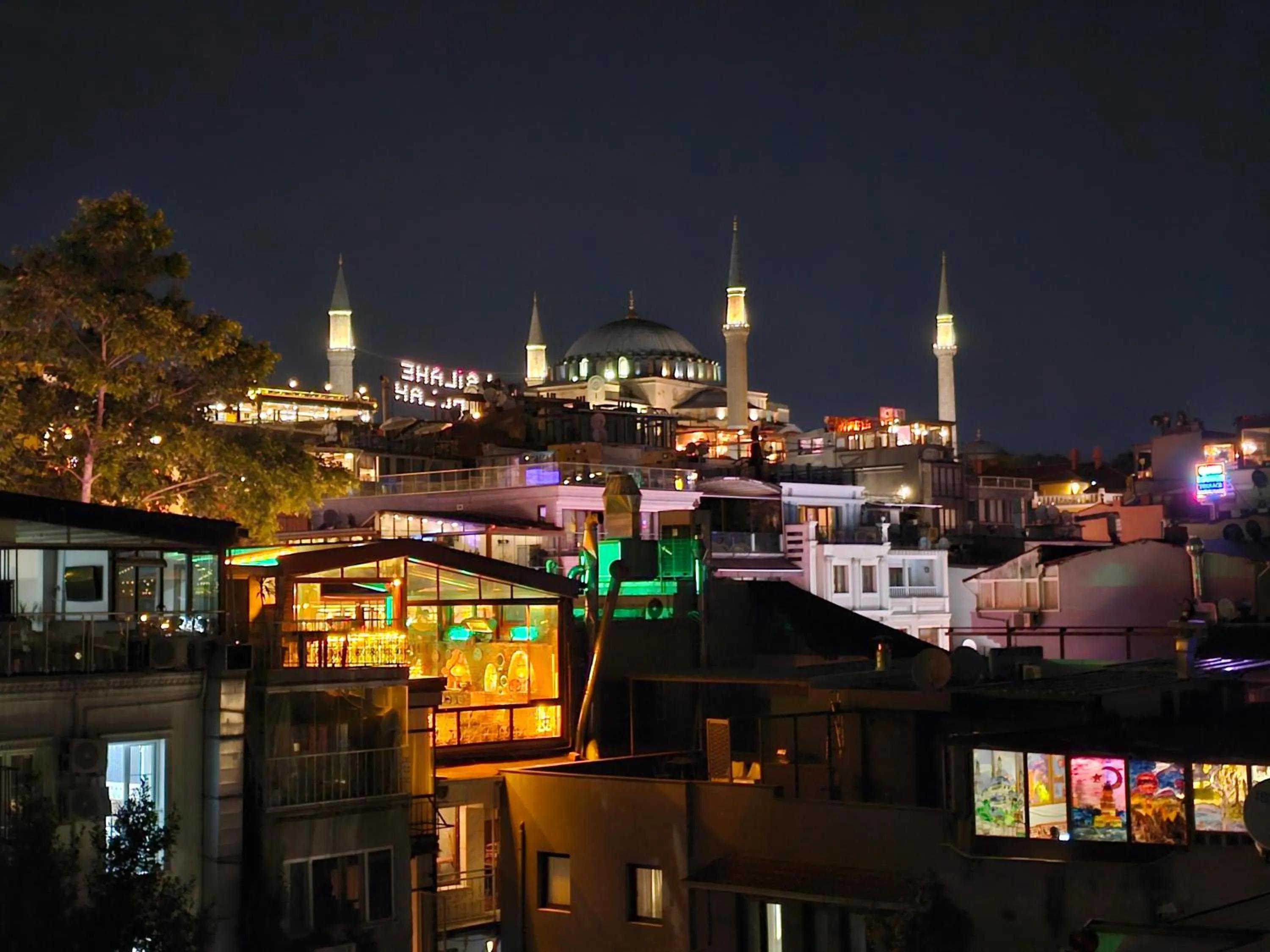 Nearby landmark in Hodegon Suite Hotel