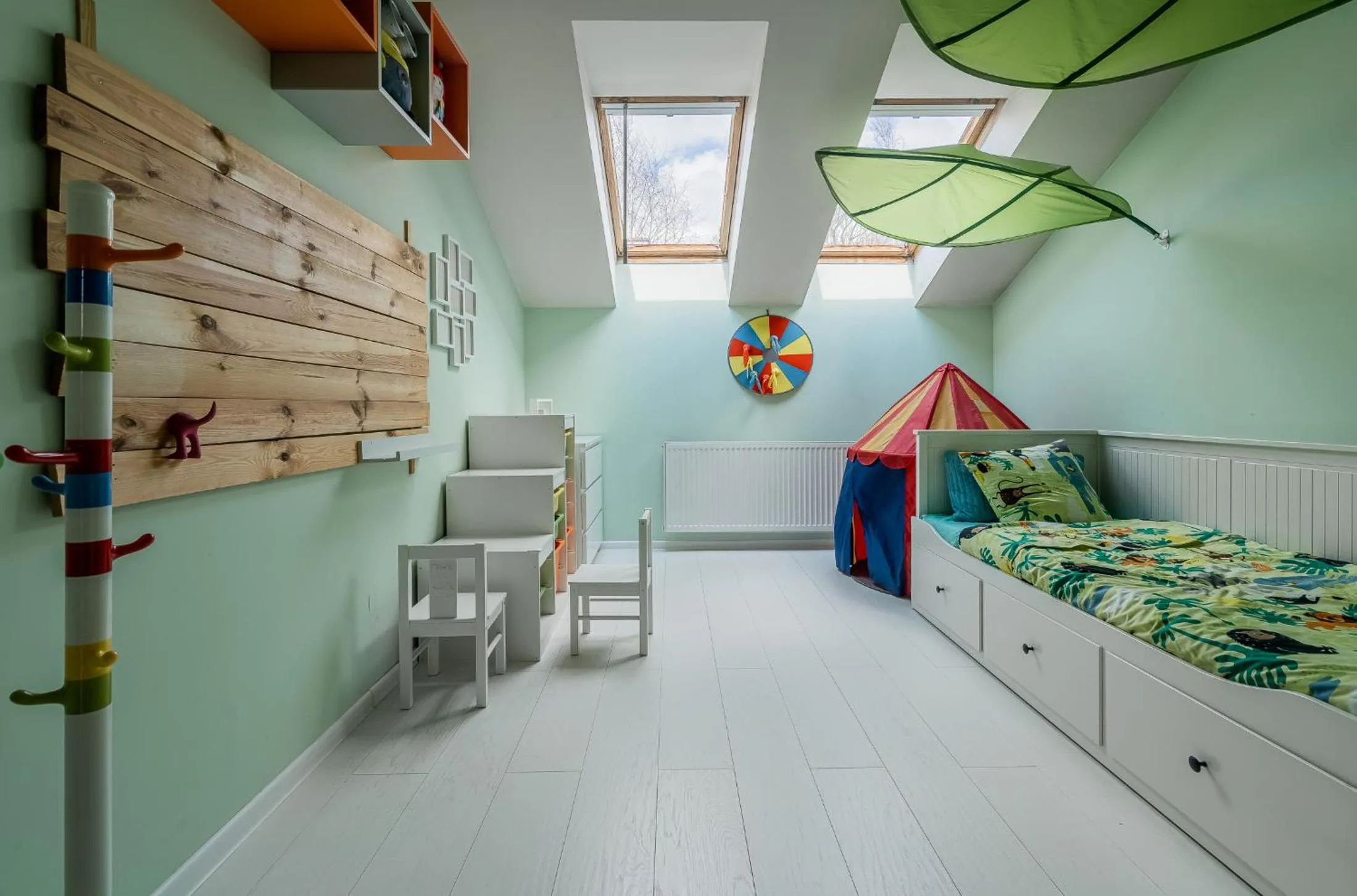 Kids's club in Grey House