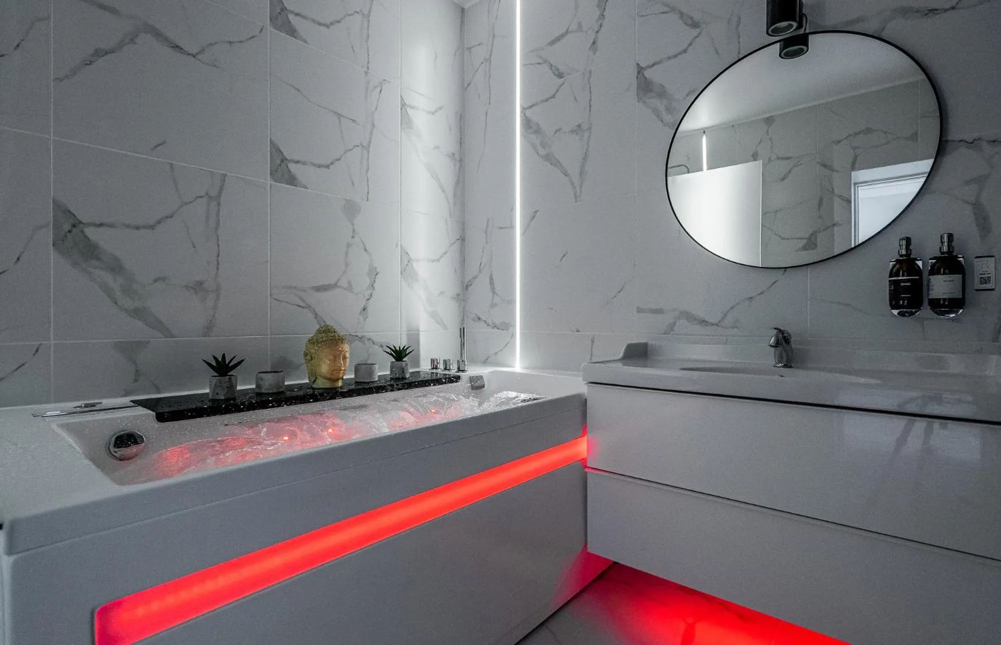 Hot Tub in Grey House