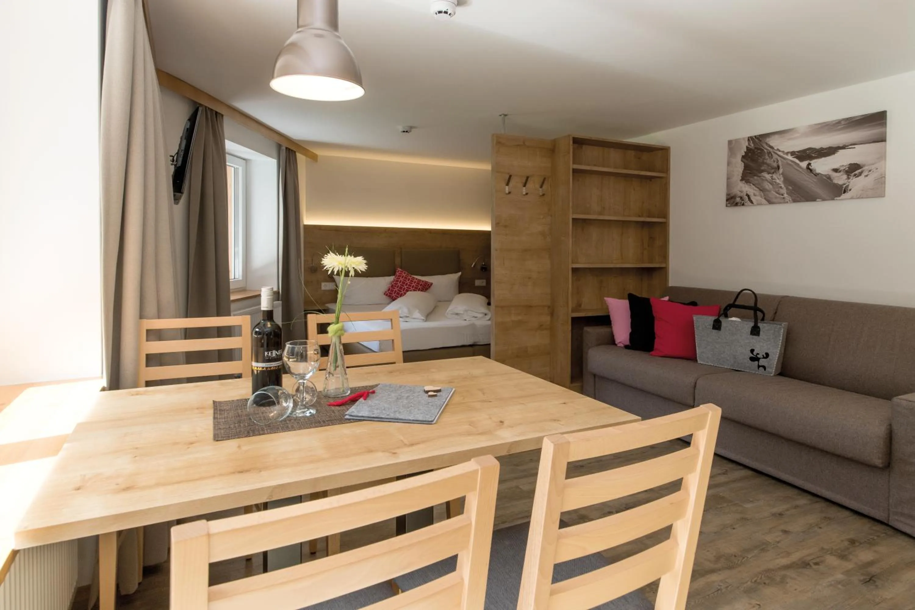 Living room, Bed in Alpine Lodge Klösterle am Arlberg