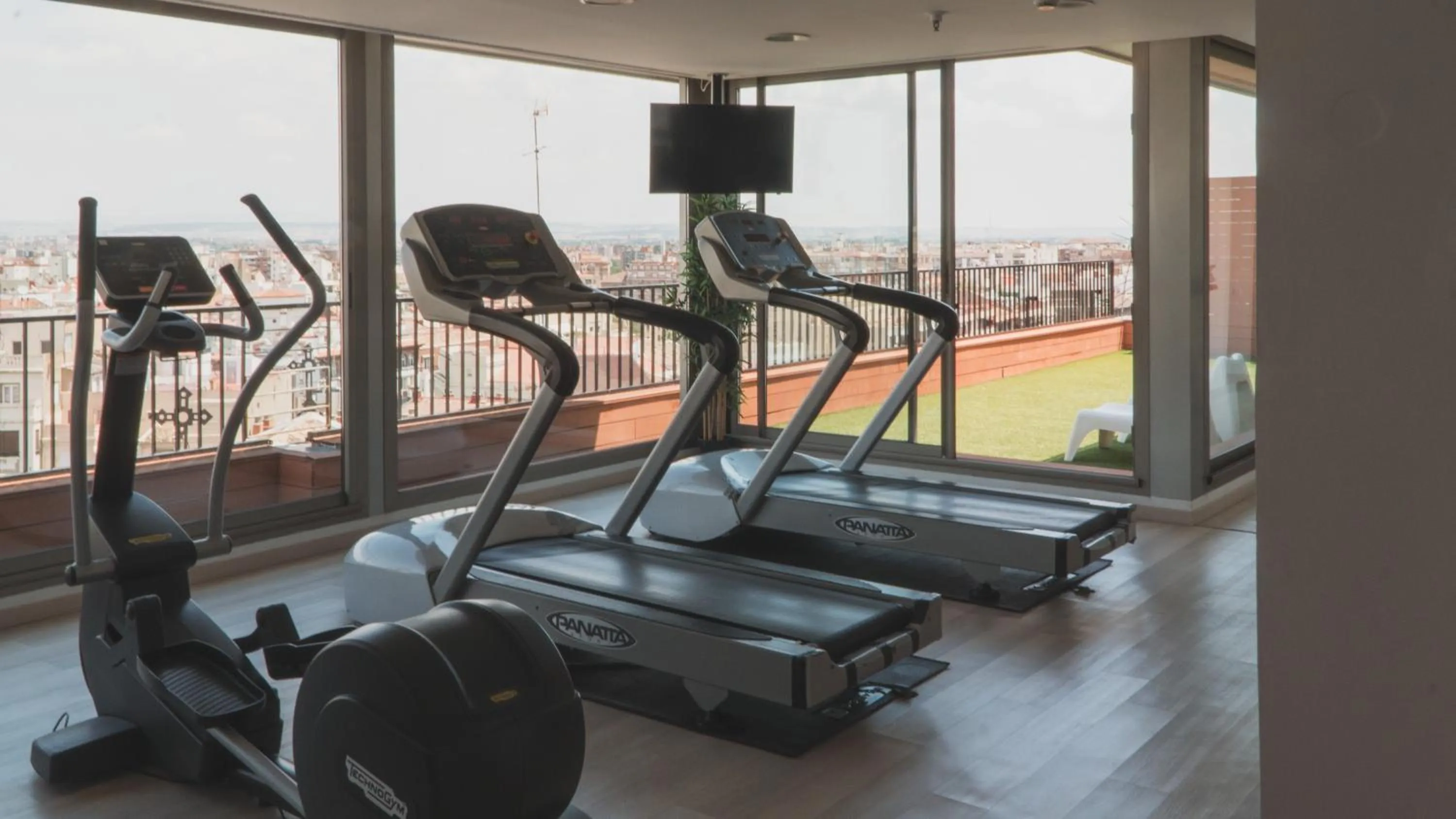 Fitness centre/facilities in Zenit Don Yo