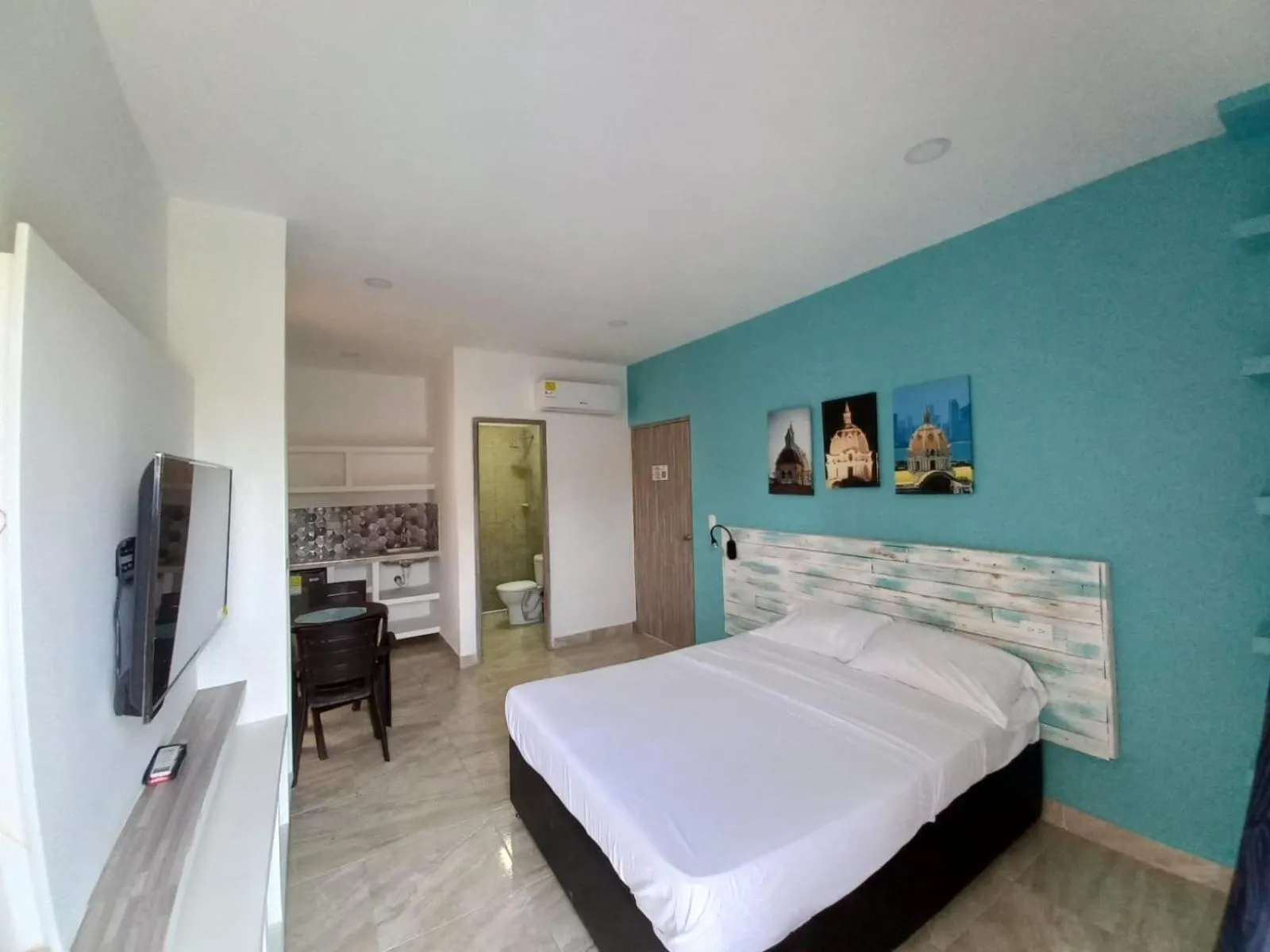 Bed in Avadia del Mar