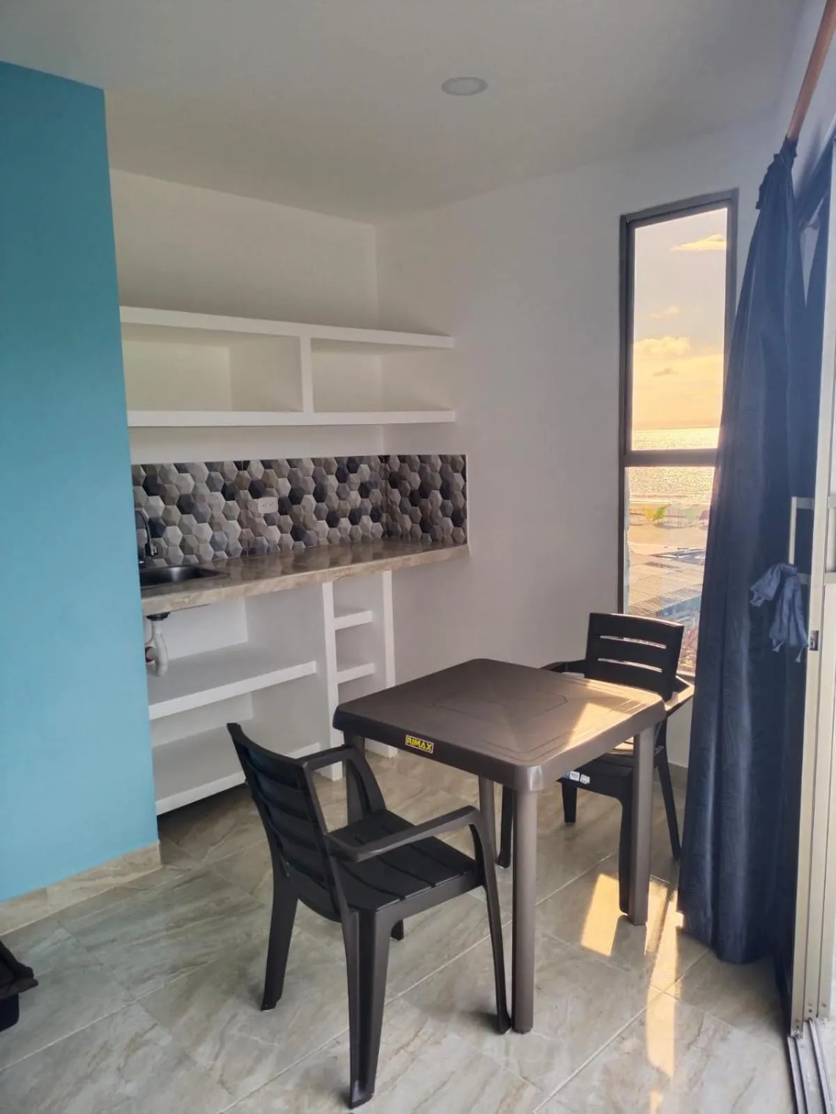 Kitchen or kitchenette in Avadia del Mar