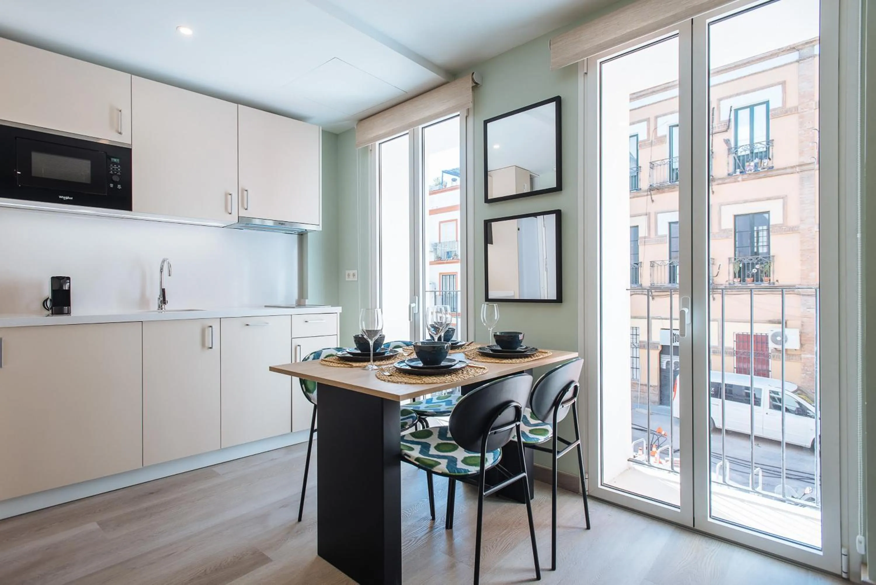 Kitchen or kitchenette in Sercotel Sevilla Guadalquivir Suites