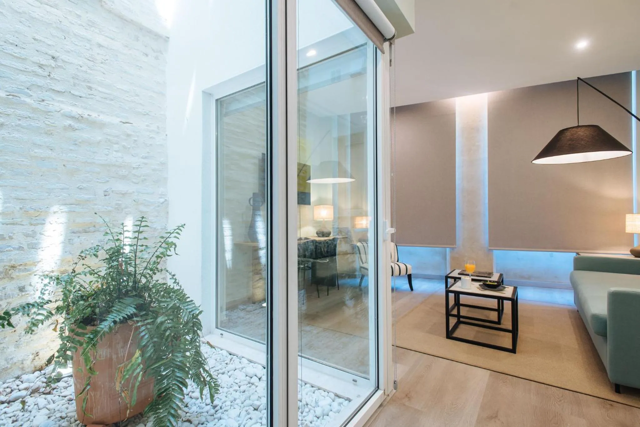 Food and drinks in Sercotel Sevilla Guadalquivir Suites