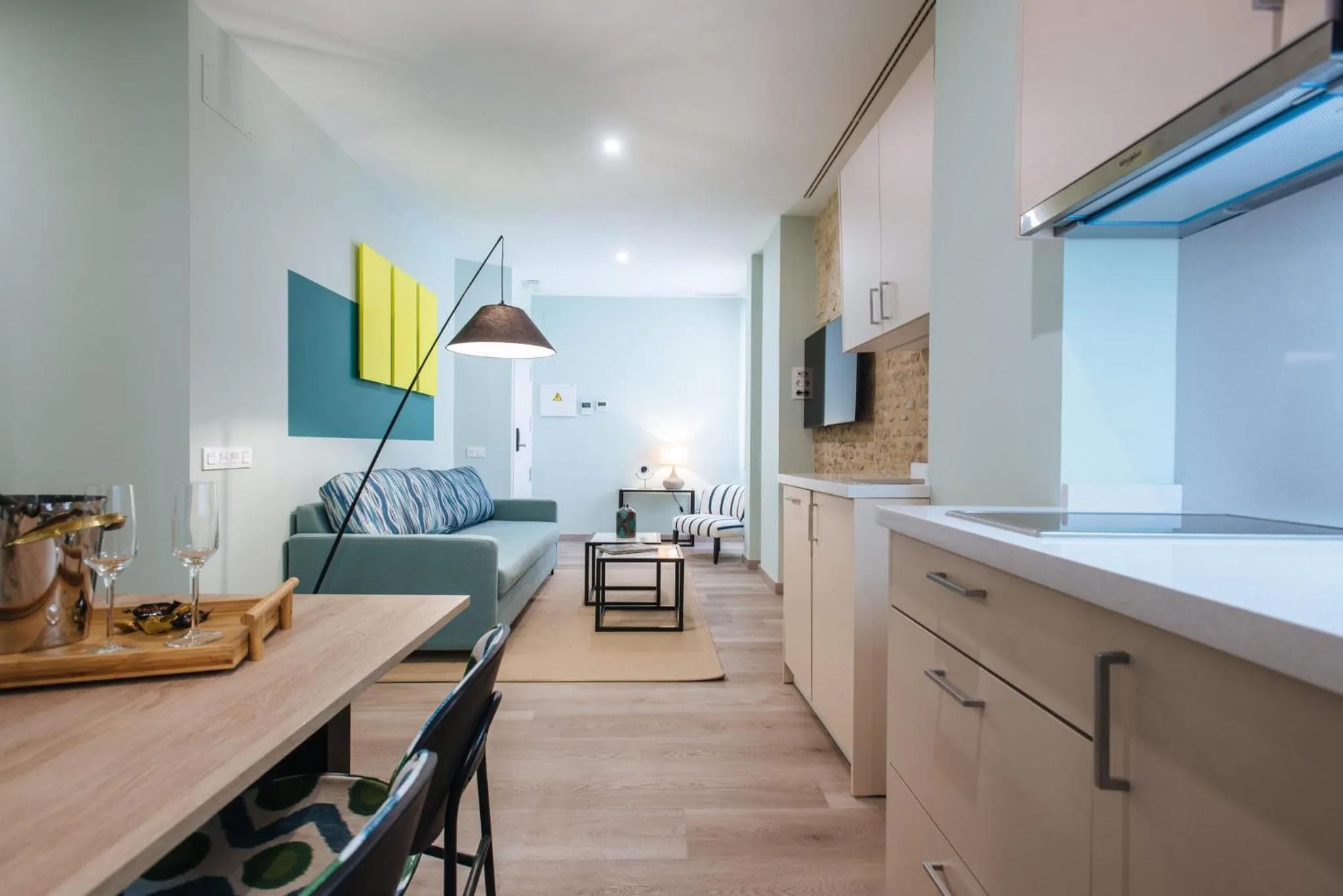 Food and drinks in Sercotel Sevilla Guadalquivir Suites