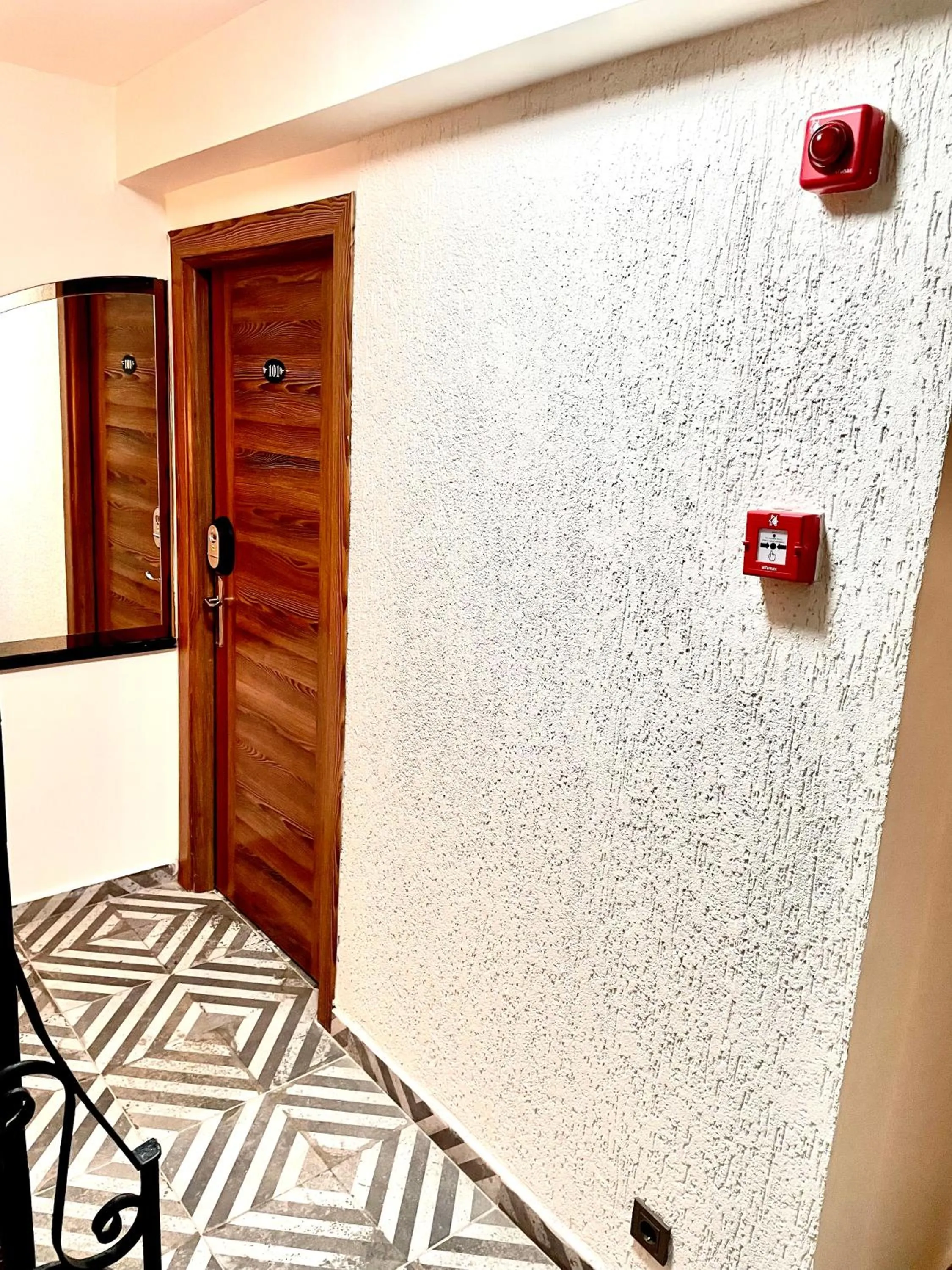 Decorative detail in Mates Port Hotel