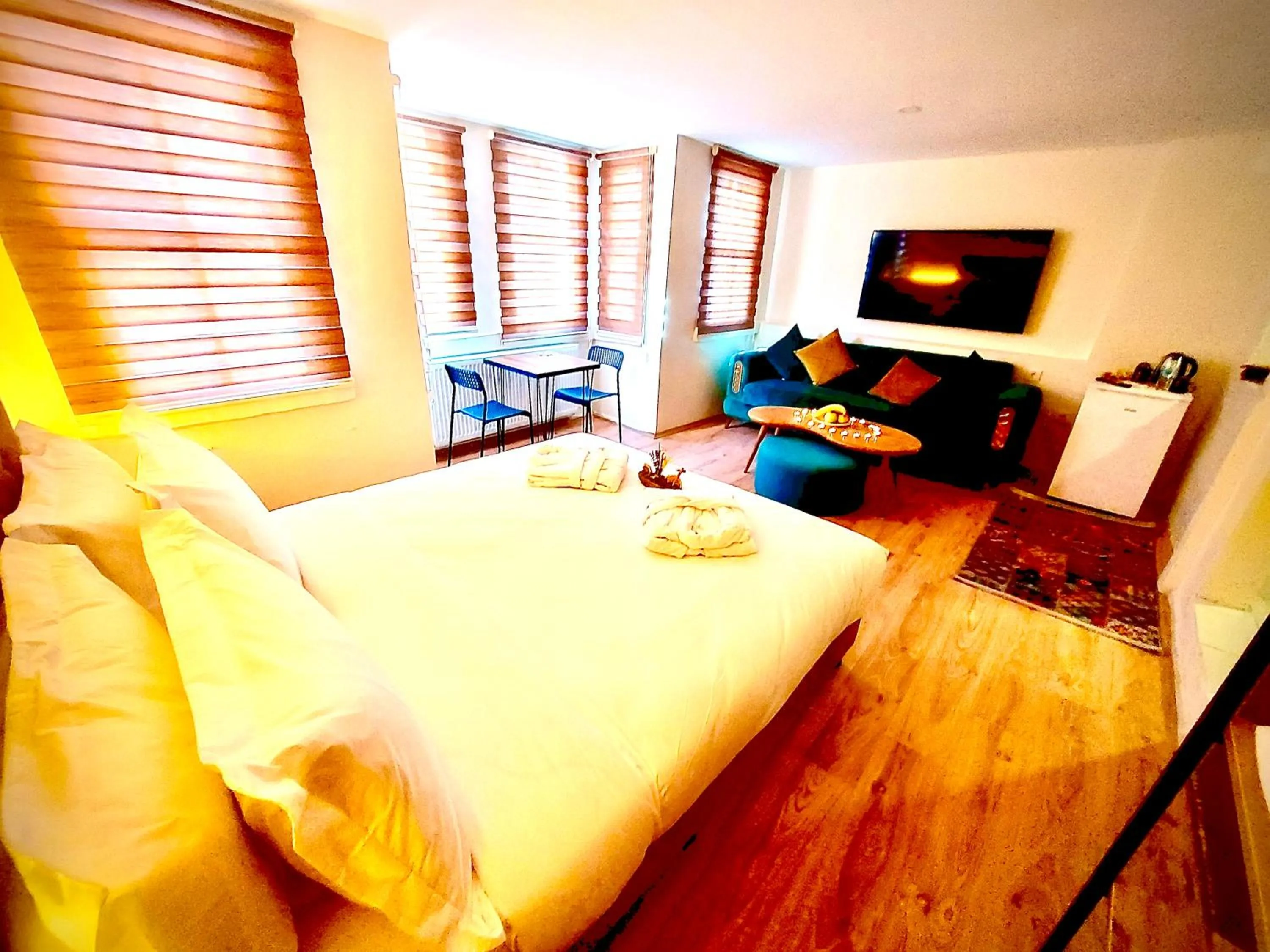 Bed in Mates Port Hotel