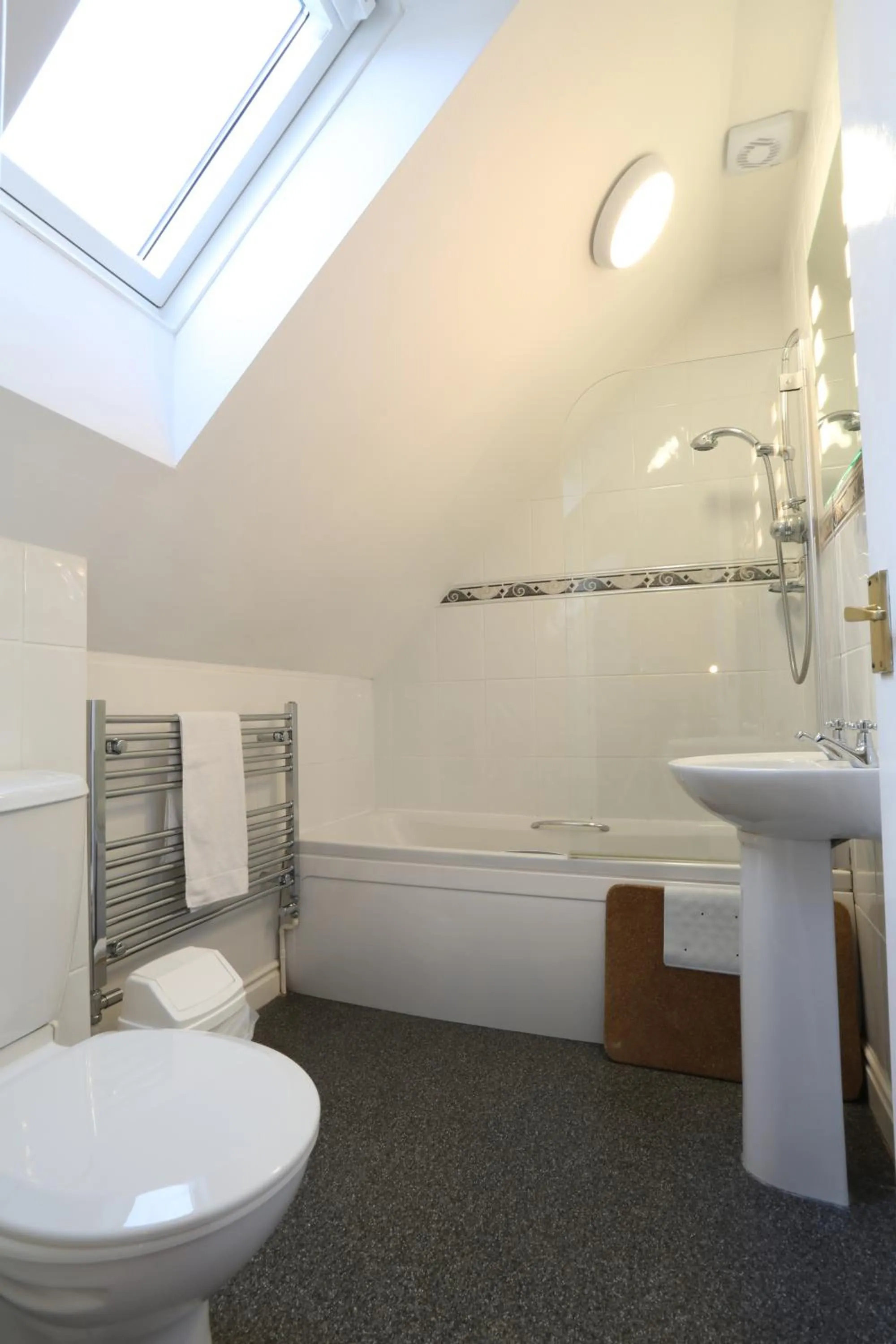 Bathroom in Dalegarth House Portinscale