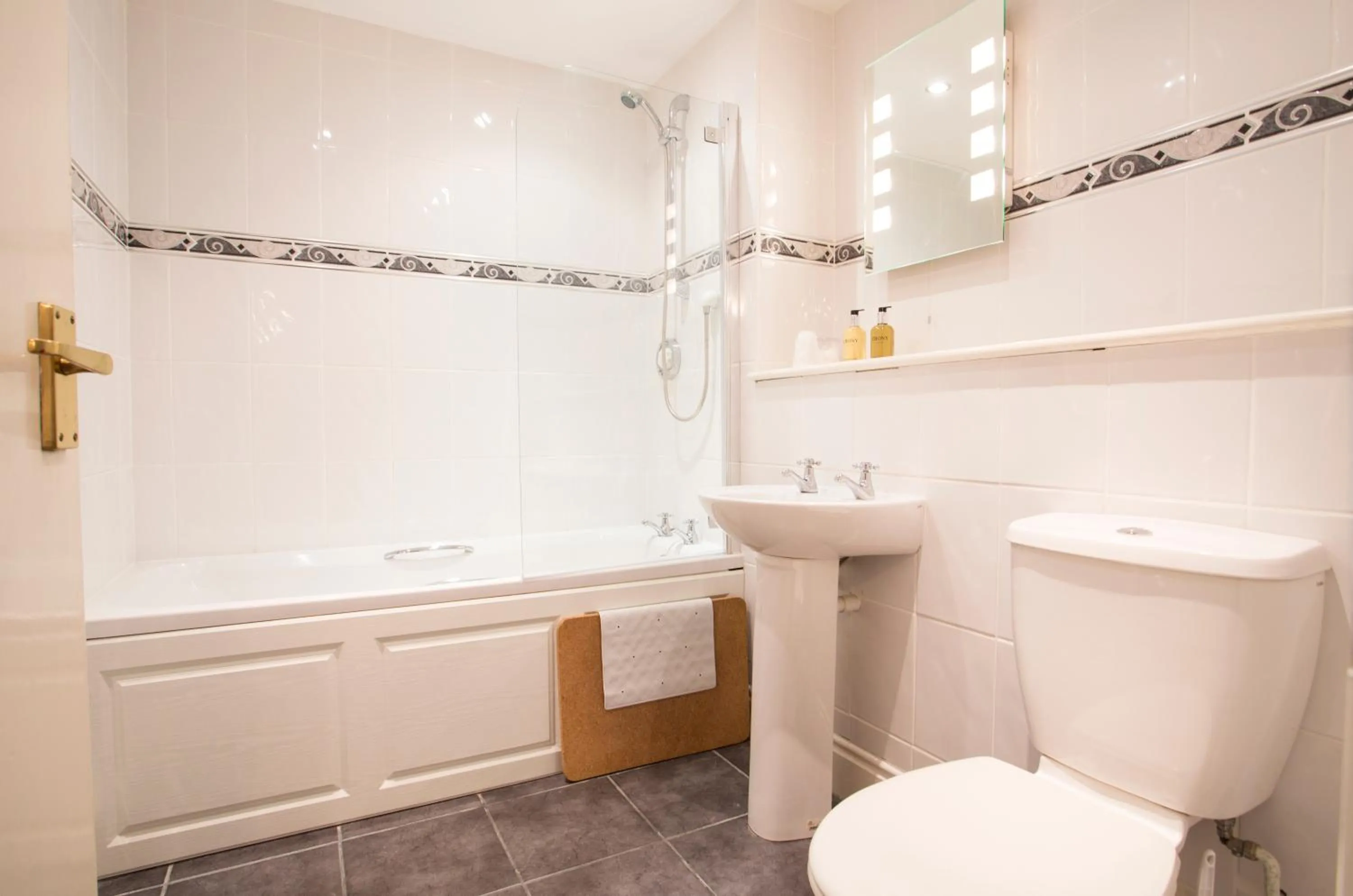 Bathroom in Dalegarth House Portinscale