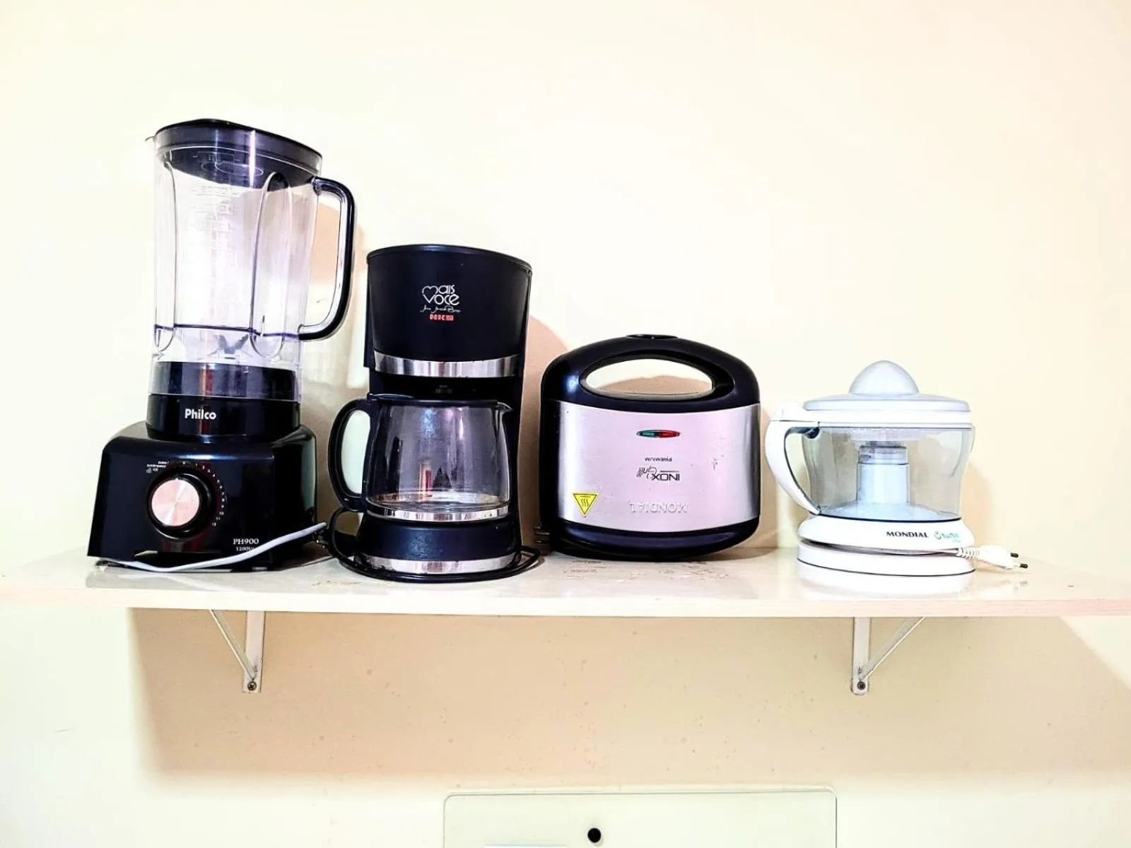 Coffee/tea facilities in House Maraca