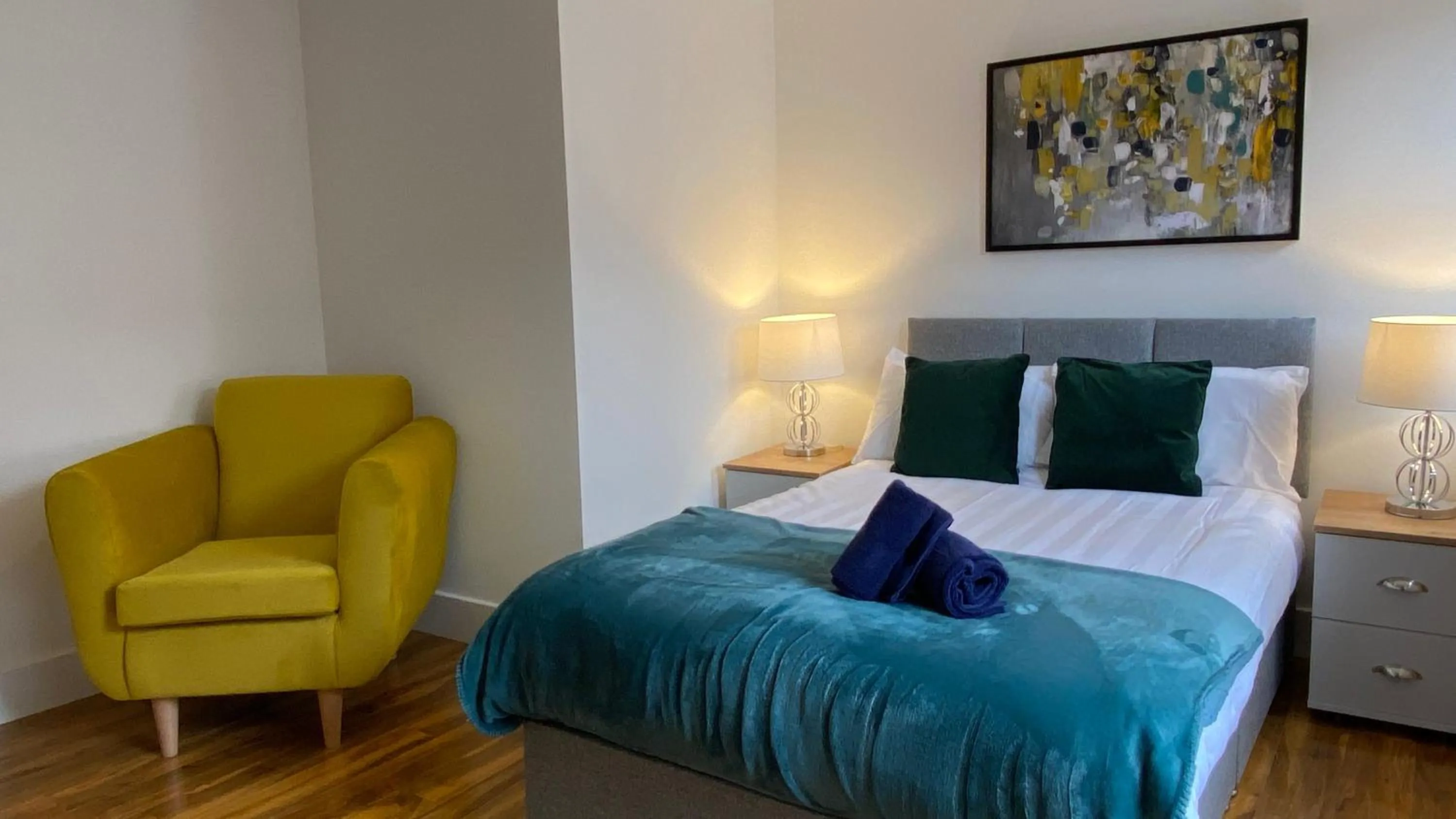 Other, Bed in De Parys Serviced Flat in Bedford 4