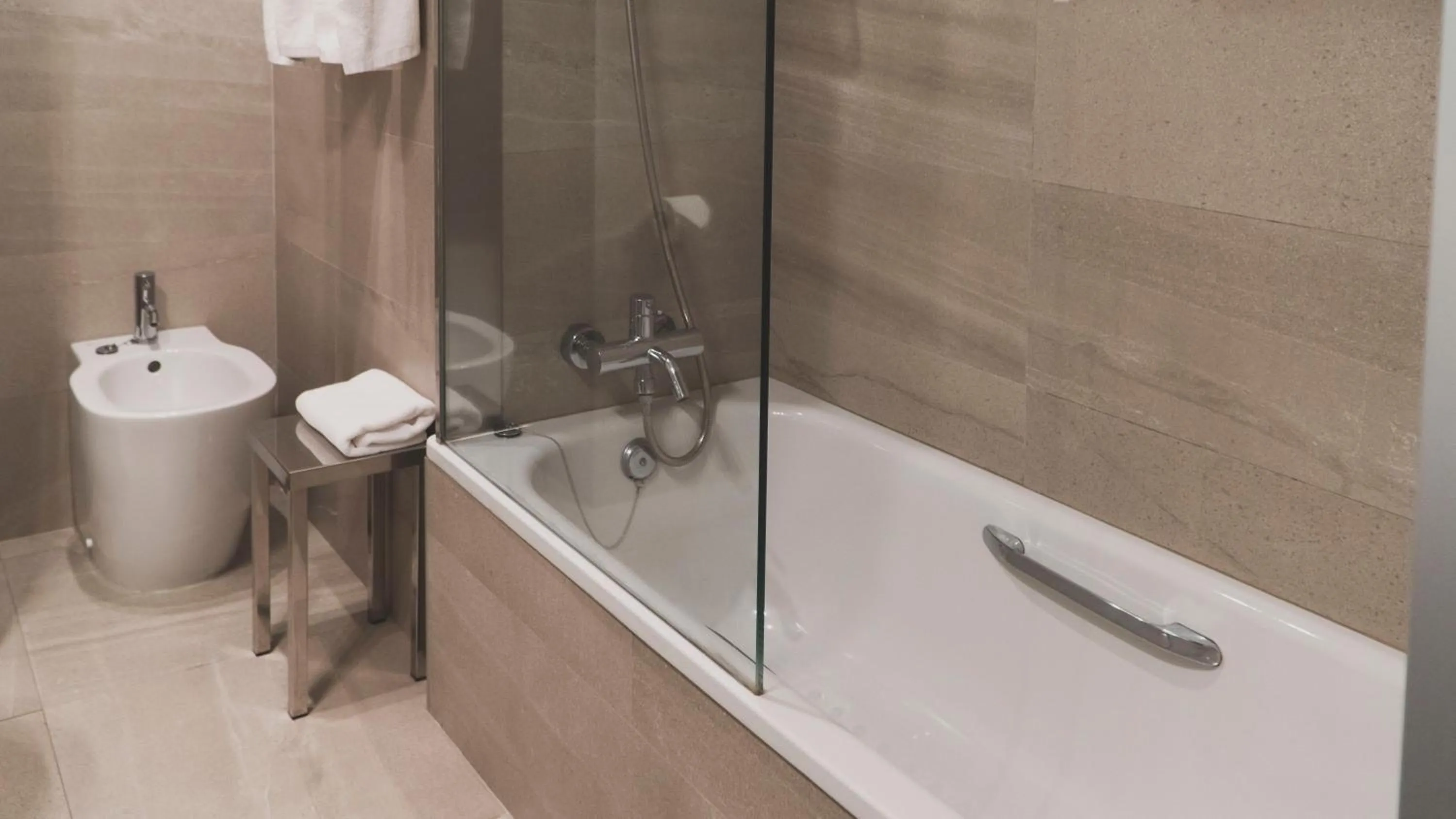 Bathroom in Zenit Conde de Orgaz