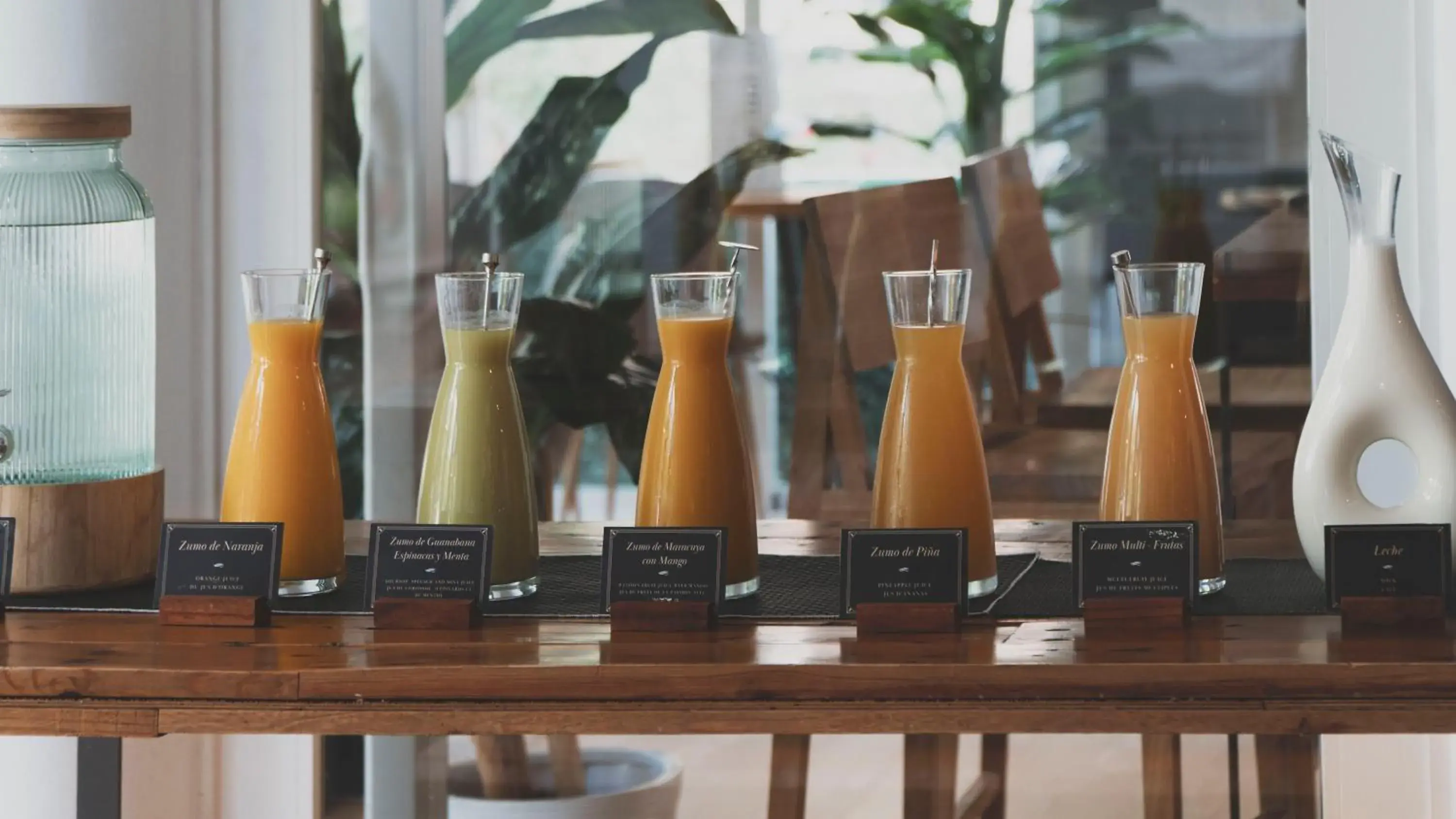 Buffet breakfast in Zenit Conde de Orgaz Buffet breakfast in Zenit Conde de Orgaz