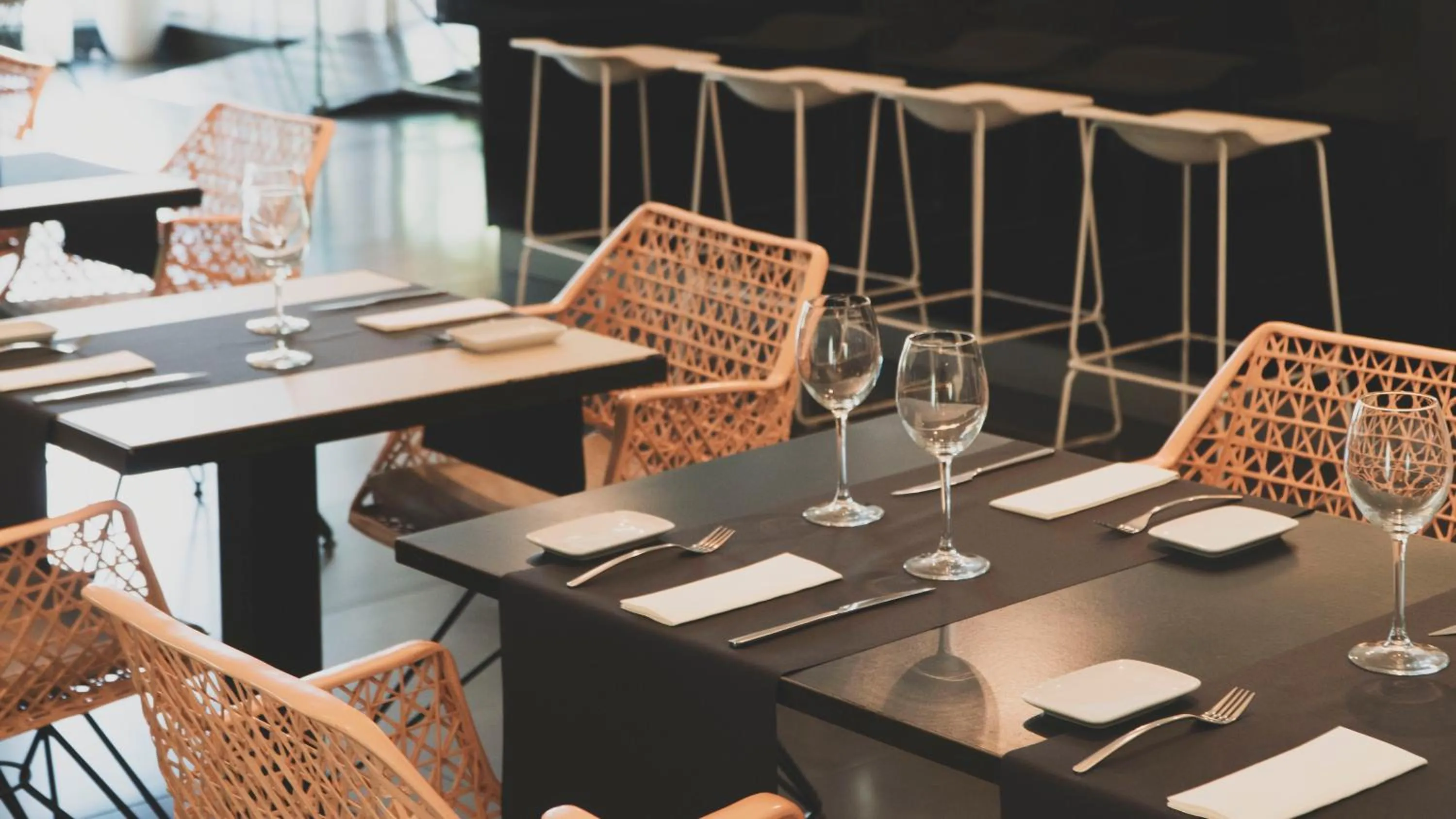 Restaurant/places to eat in Zenit Conde de Orgaz