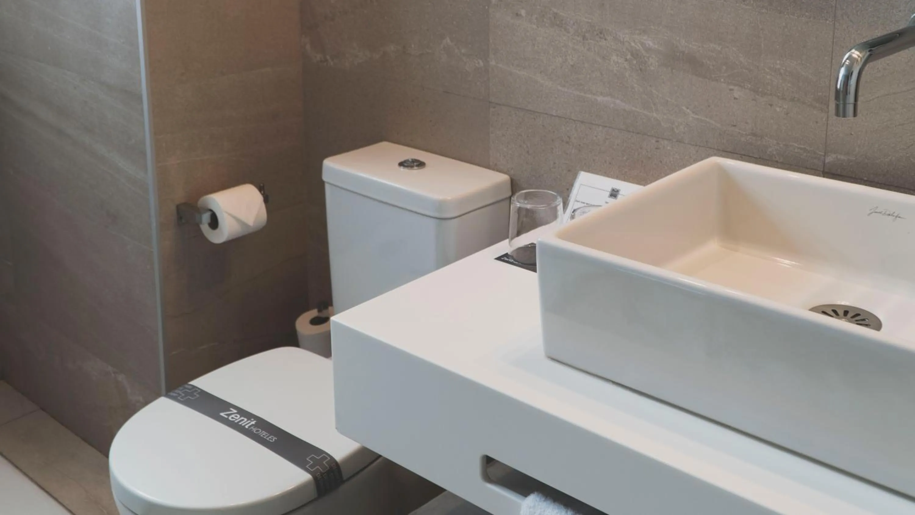 Bathroom in Zenit Conde de Orgaz