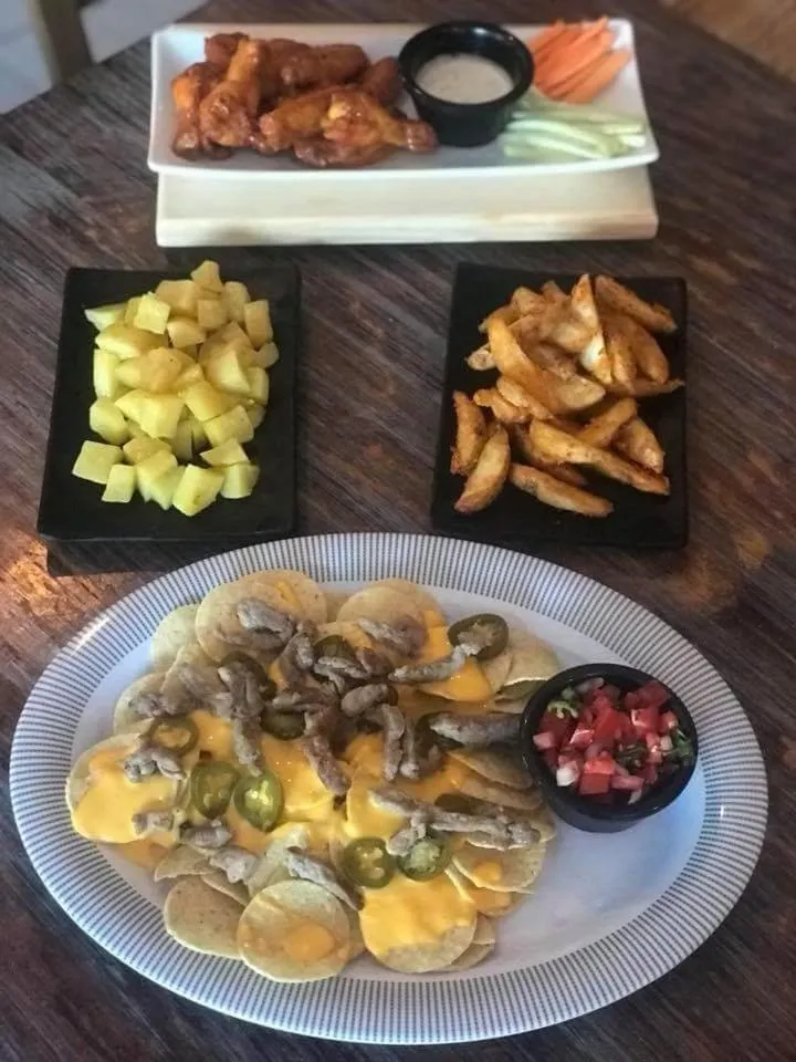 Restaurant/places to eat in Hotel Raldos Inn