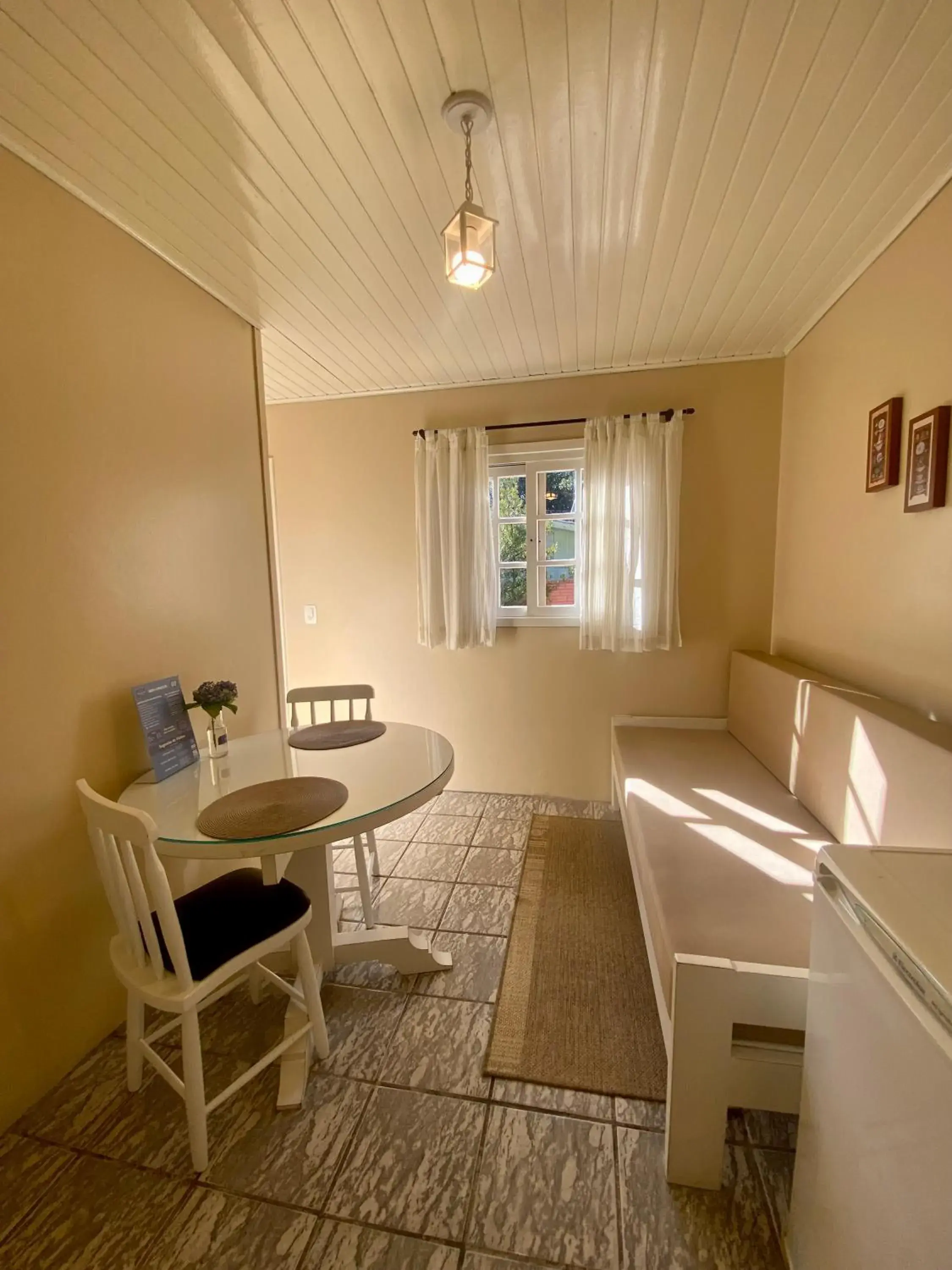 Family Chalet with Fireplace in Pousada Cabanas Rota do Sol Family Chalet with Fireplace in Pousada Cabanas Rota do Sol