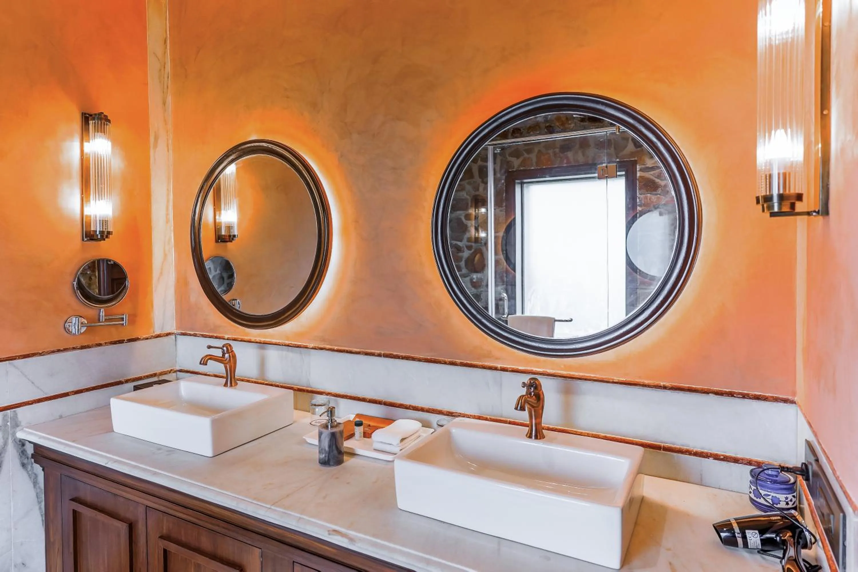 Bathroom in Juna Mahal Jungle Resort Ranthambore