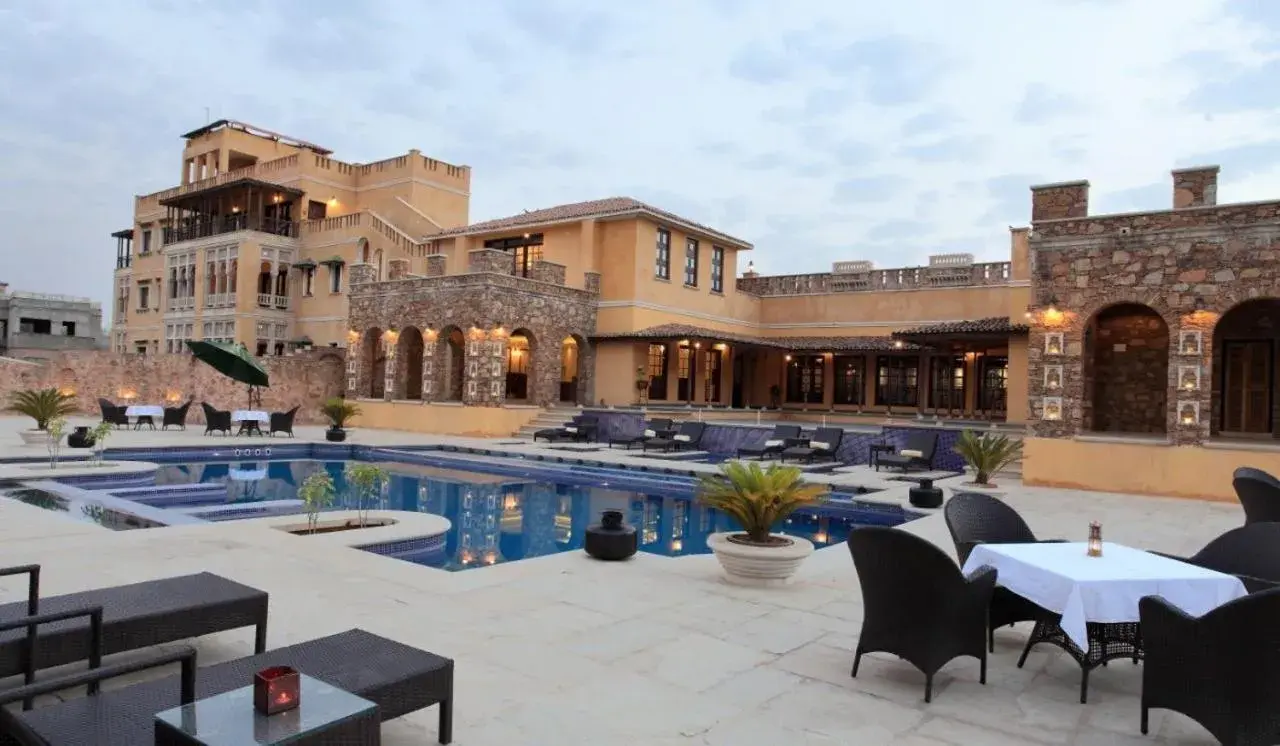 Swimming pool in Juna Mahal Jungle Resort Ranthambore Swimming pool in Juna Mahal Jungle Resort Ranthambore