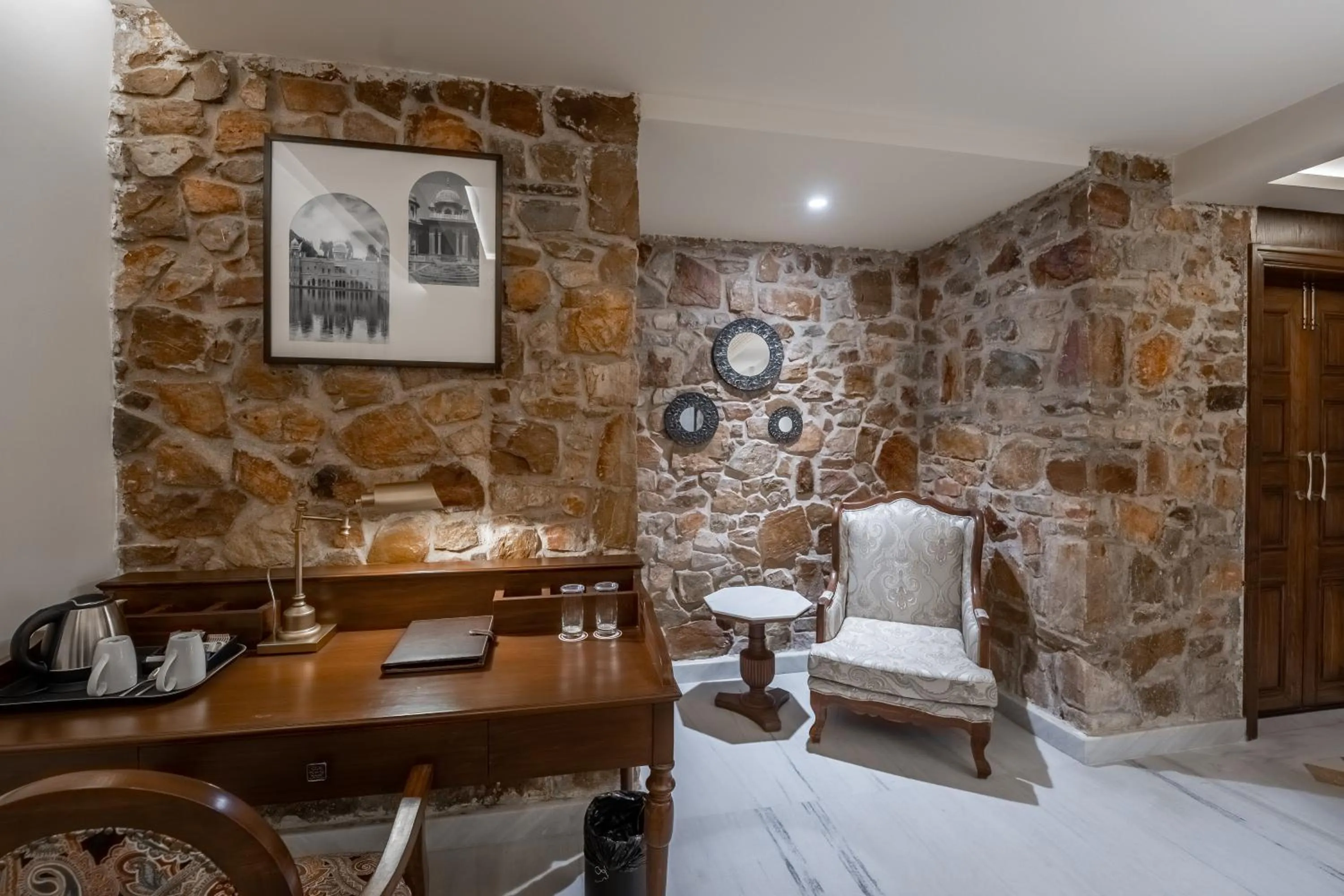 Seating area in Juna Mahal Jungle Resort Ranthambore