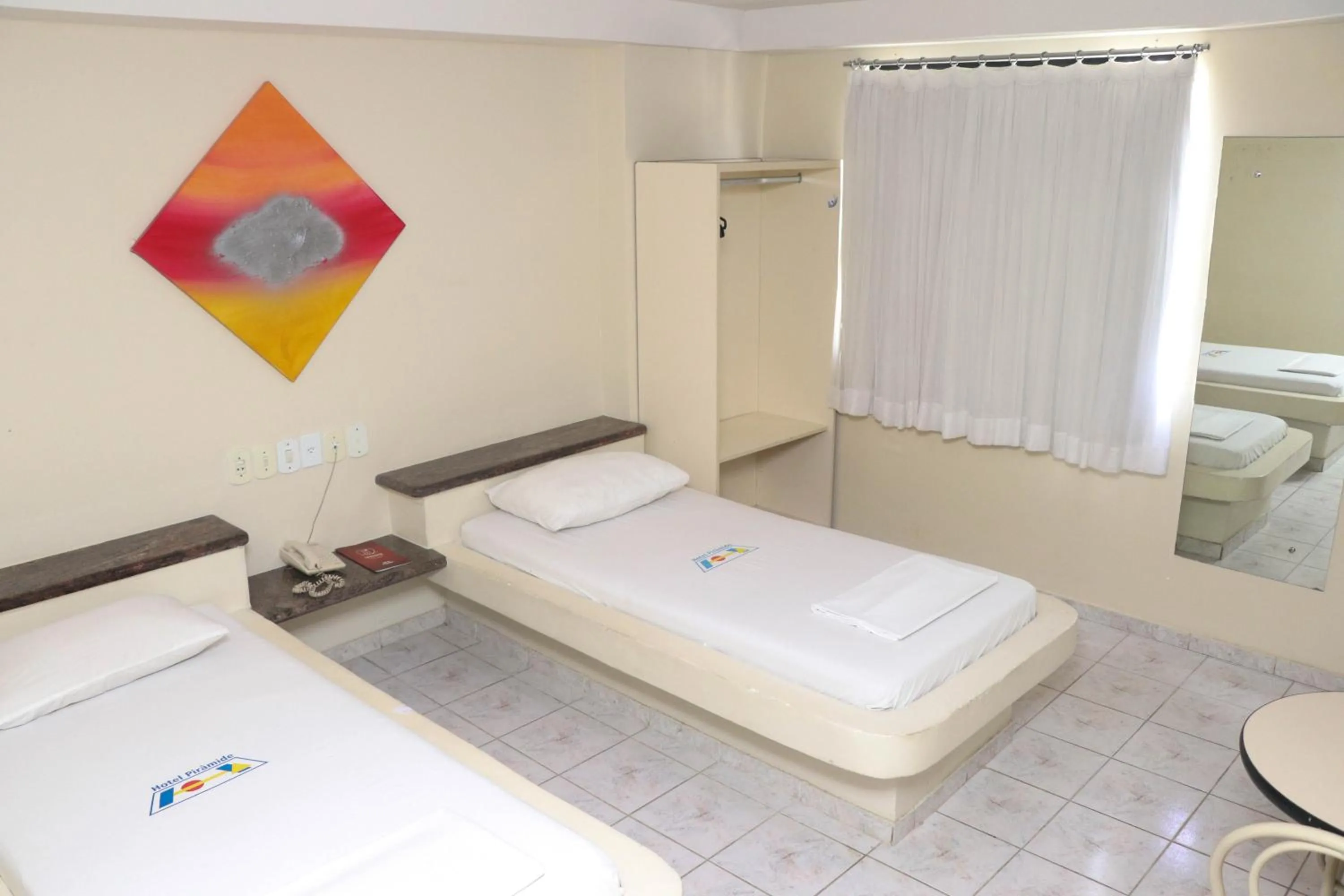 Bed in Hotel Piramide Pituba - Av Paulo VI