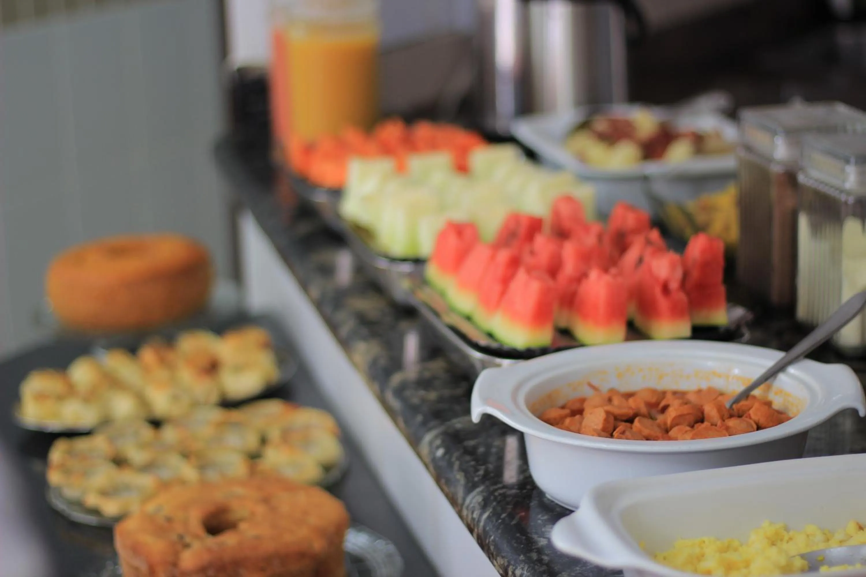 Breakfast in Hotel Piramide Pituba - Av Paulo VI