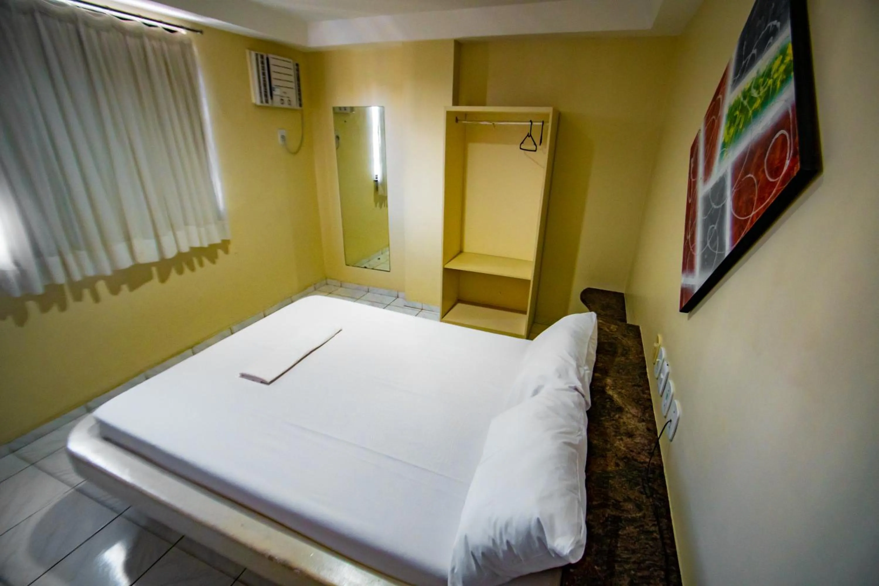 Bed in Hotel Piramide Pituba - Av Paulo VI