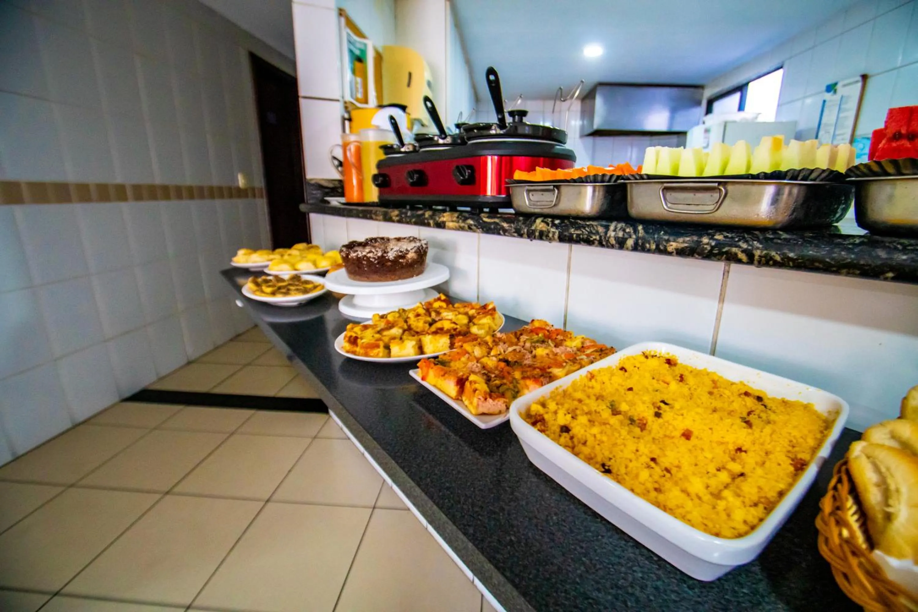 Buffet breakfast in Hotel Piramide Pituba - Av Paulo VI