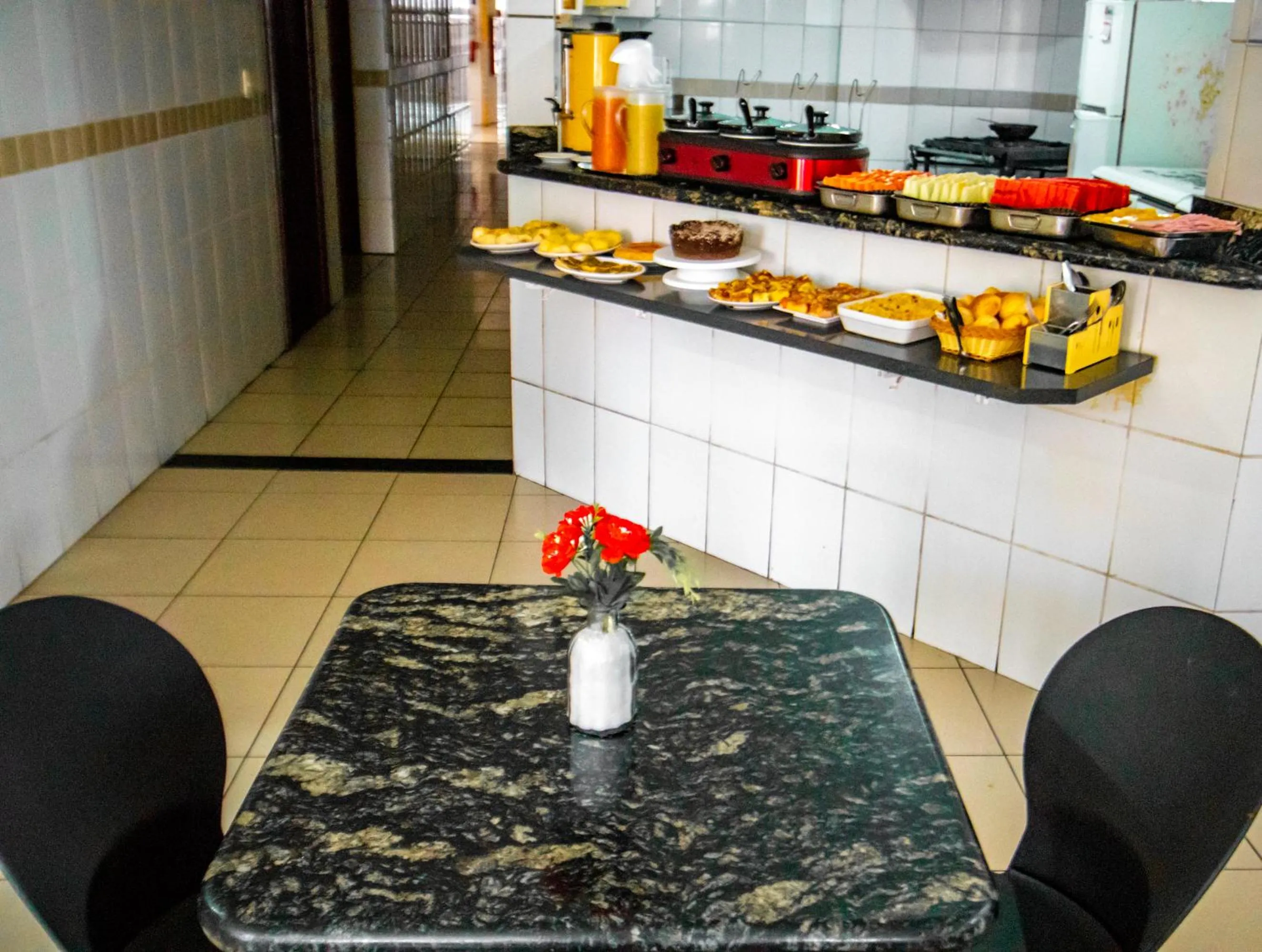Food and drinks in Hotel Piramide Pituba - Av Paulo VI