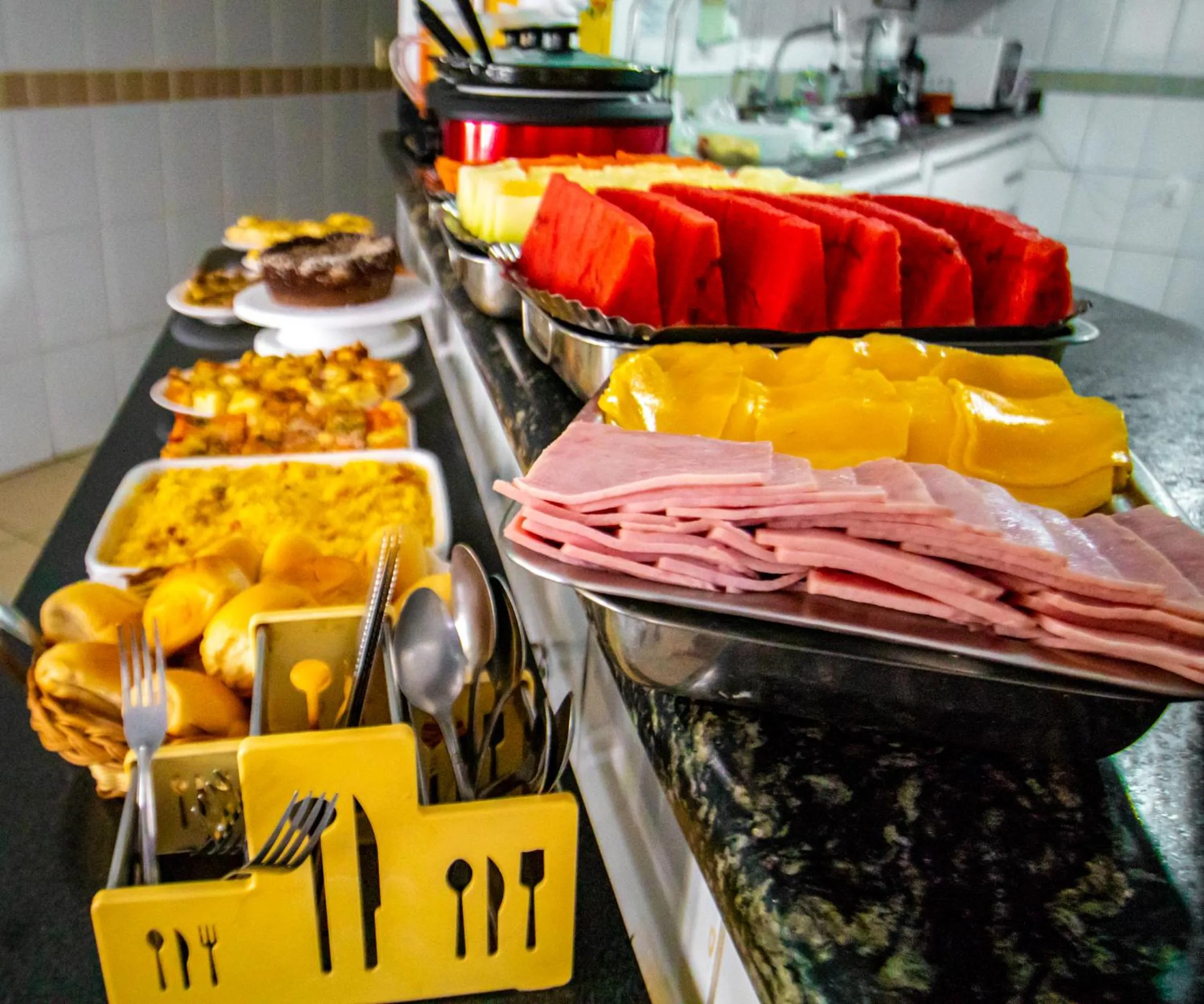 Buffet breakfast in Hotel Piramide Pituba - Av Paulo VI
