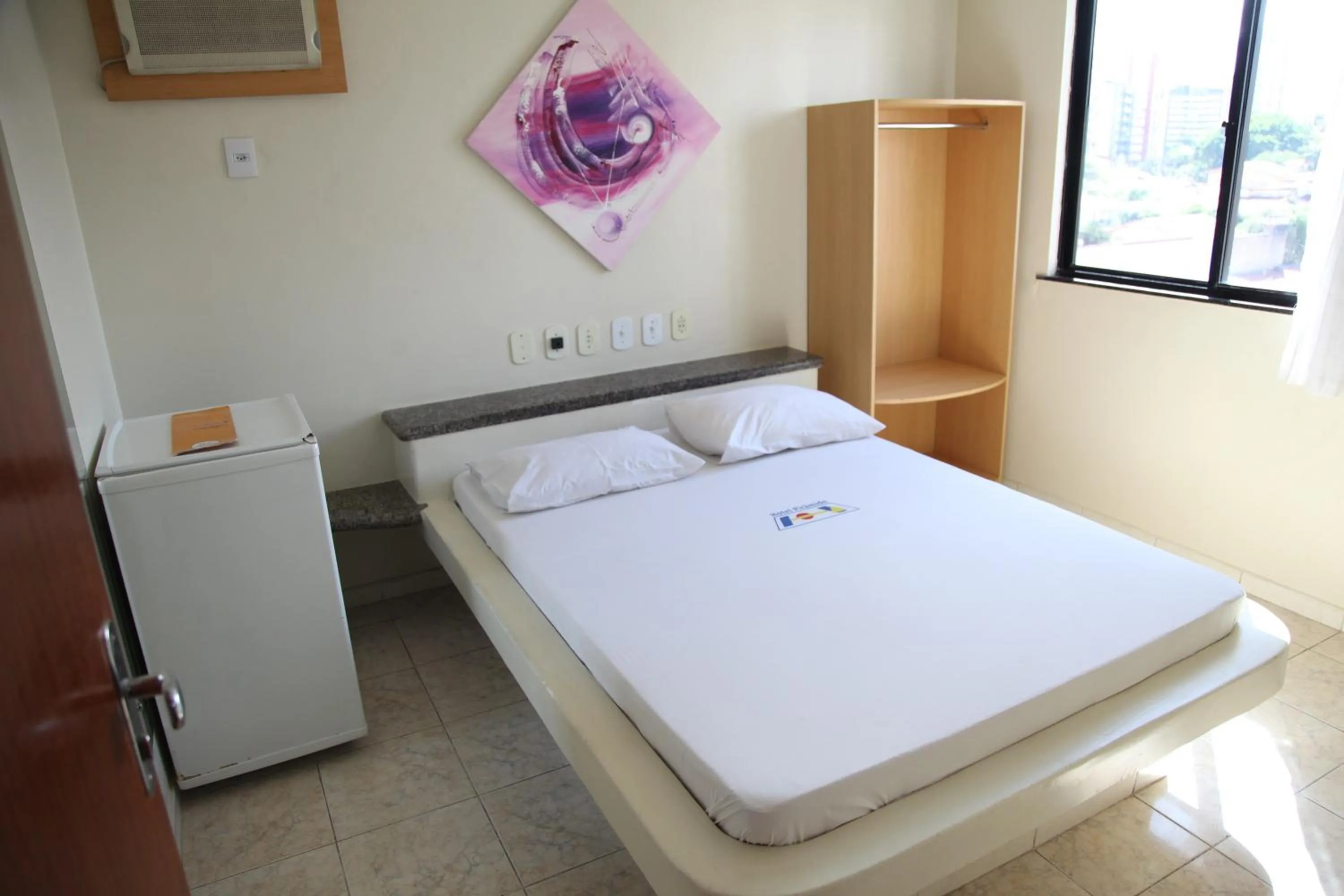 Bed in Hotel Piramide Pituba - Av Paulo VI
