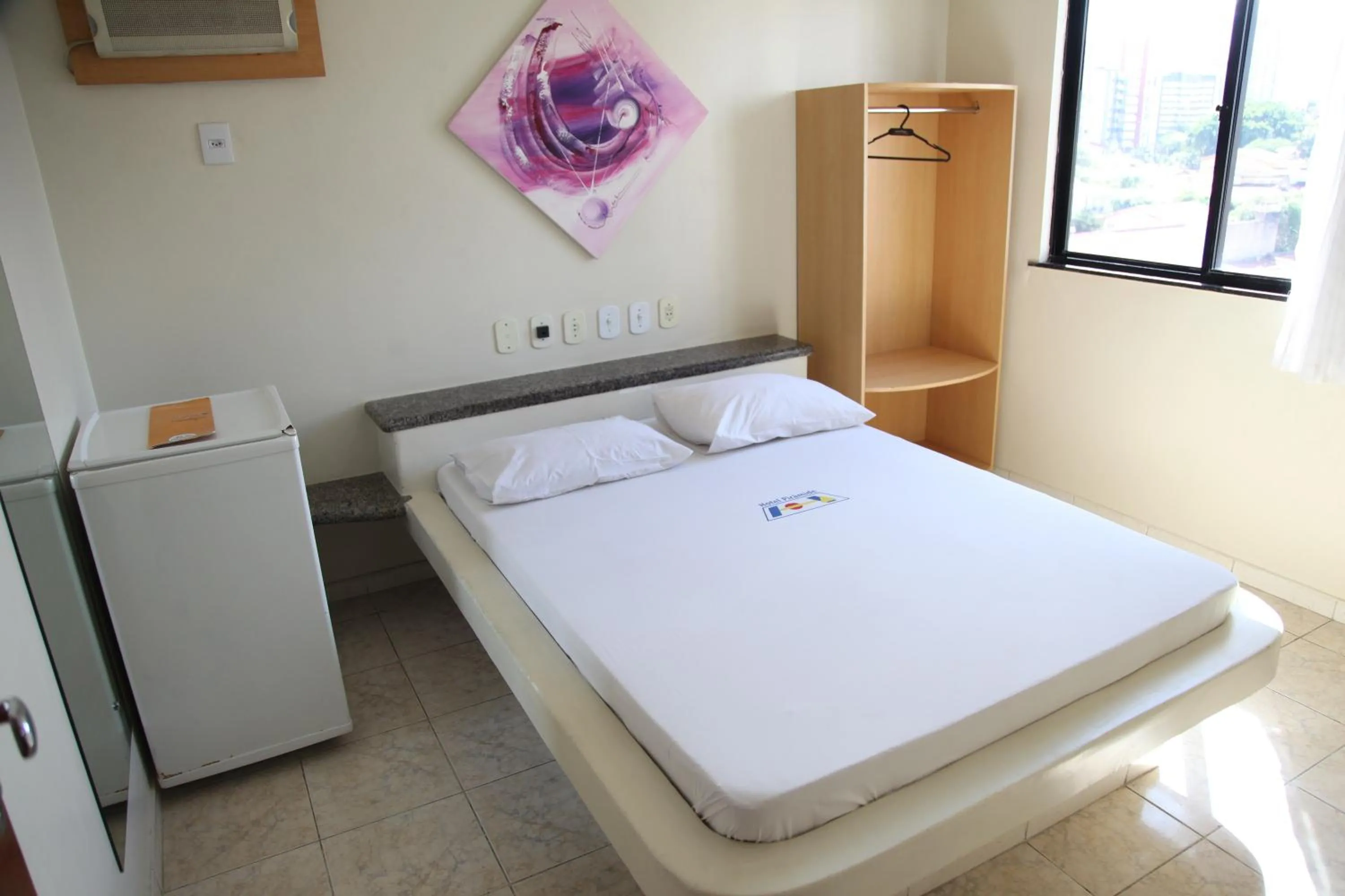 Photo of the whole room, Bed in Hotel Piramide Pituba - Av Paulo VI
