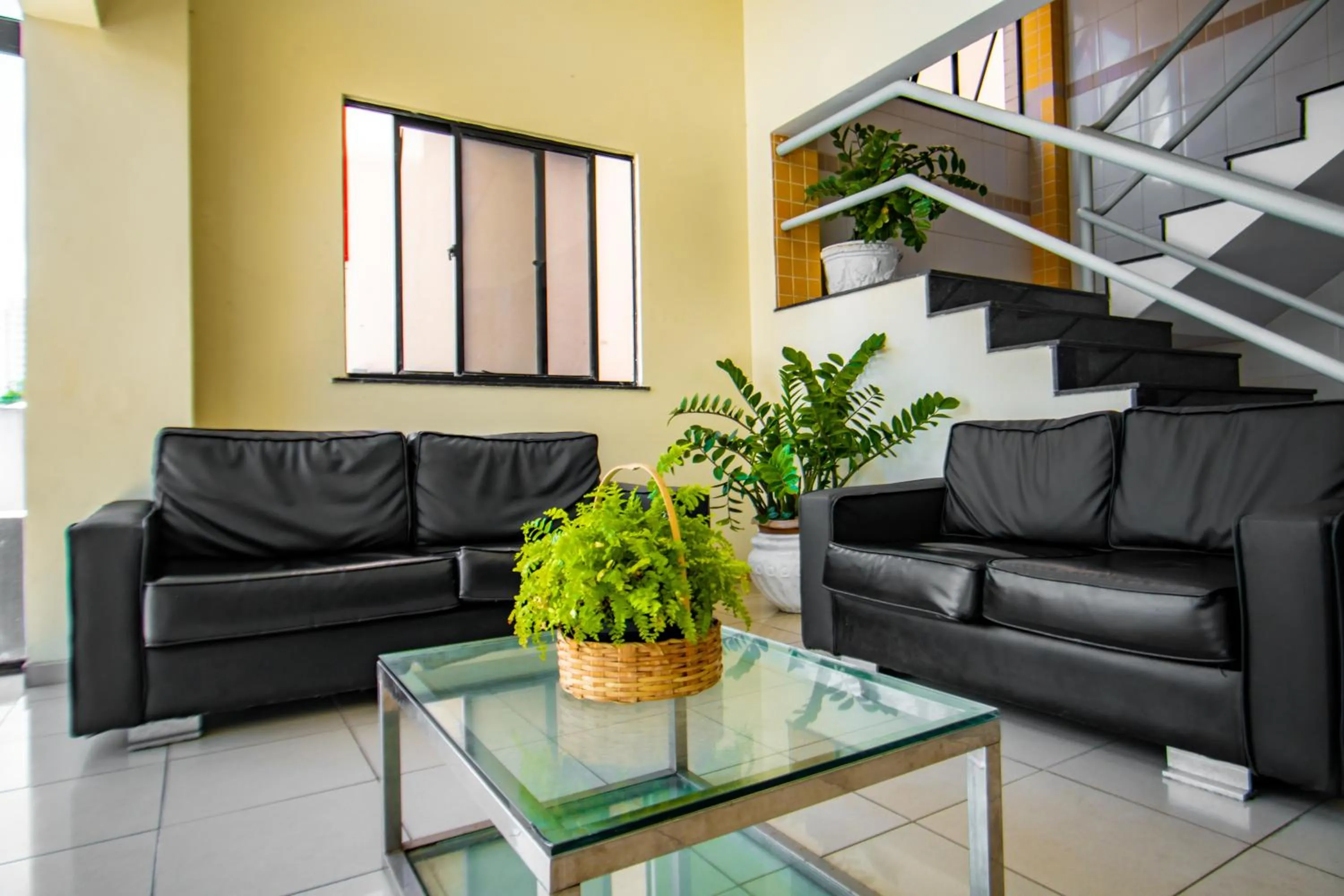 Lobby or reception in Hotel Piramide Pituba - Av Paulo VI