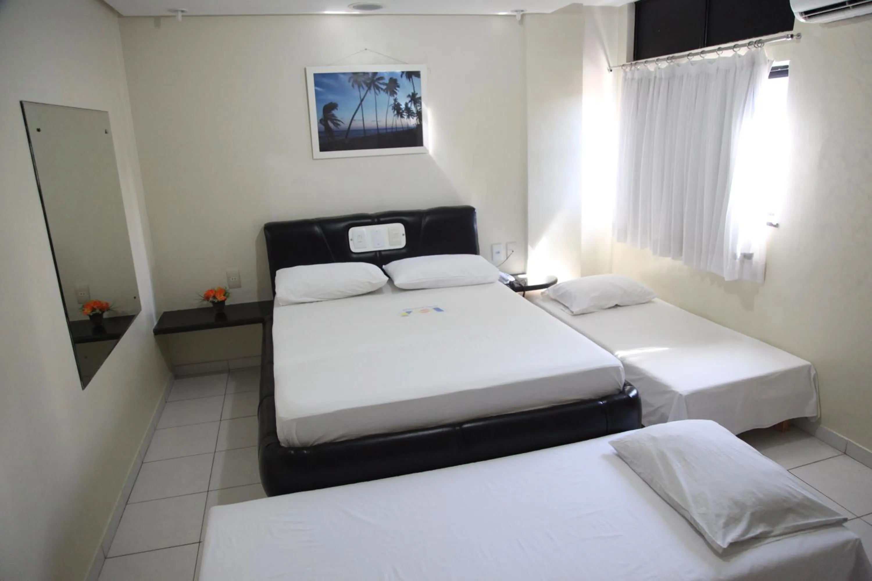 Hotel Piramide Pituba - Rua Pernambuco