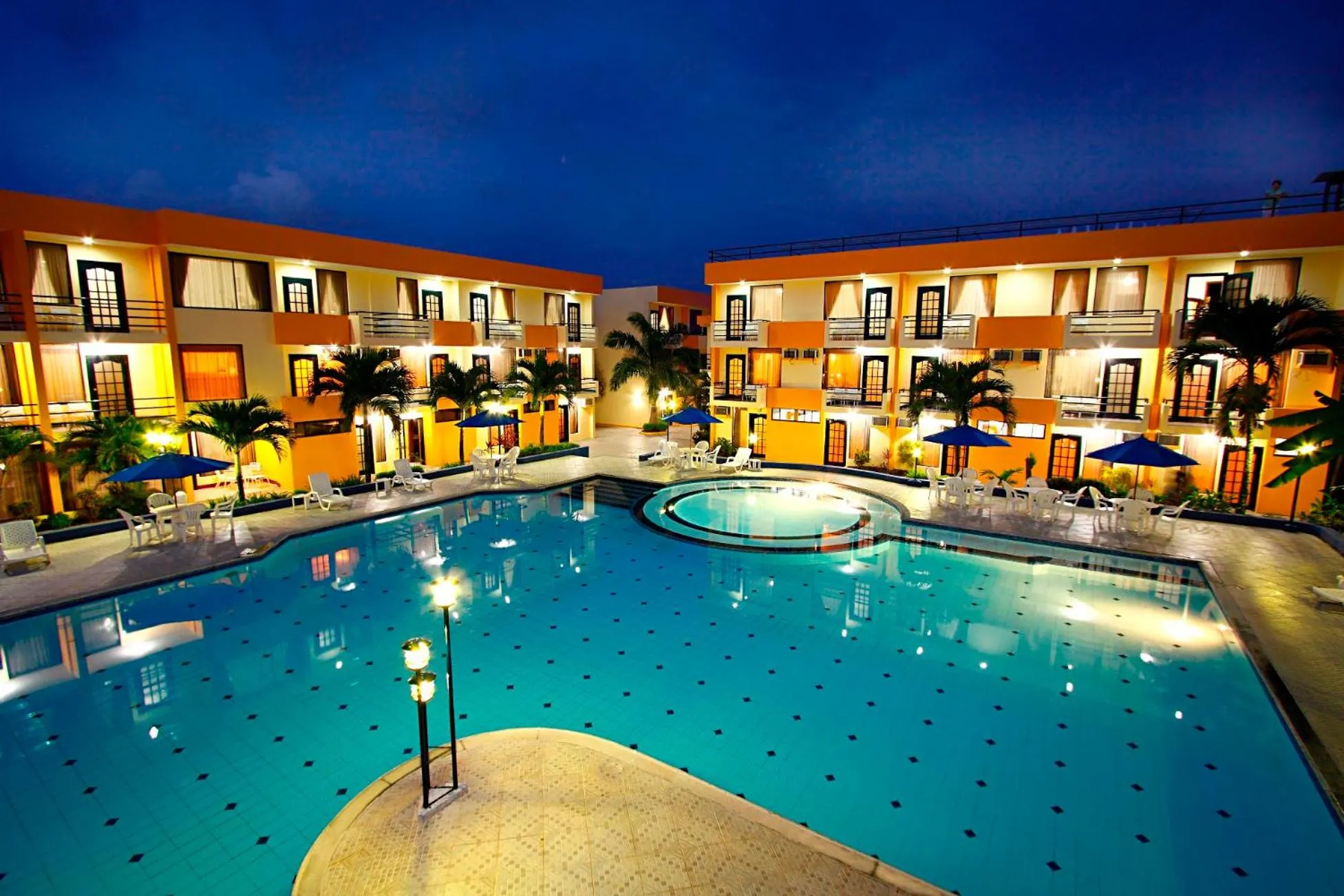 Property building in Hotel Club del Sol