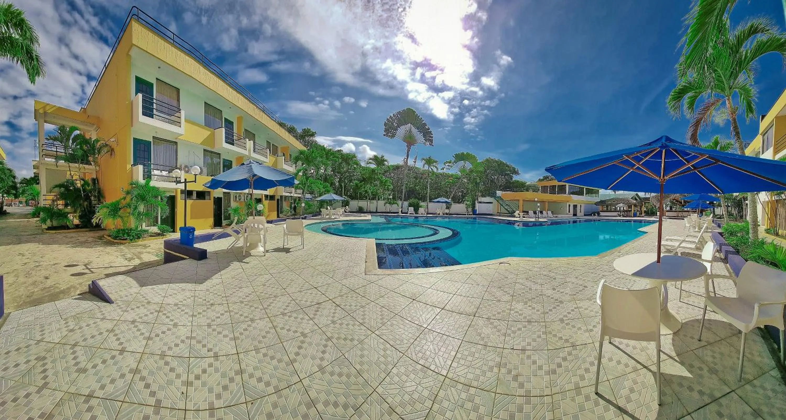 Property building in Hotel Club del Sol