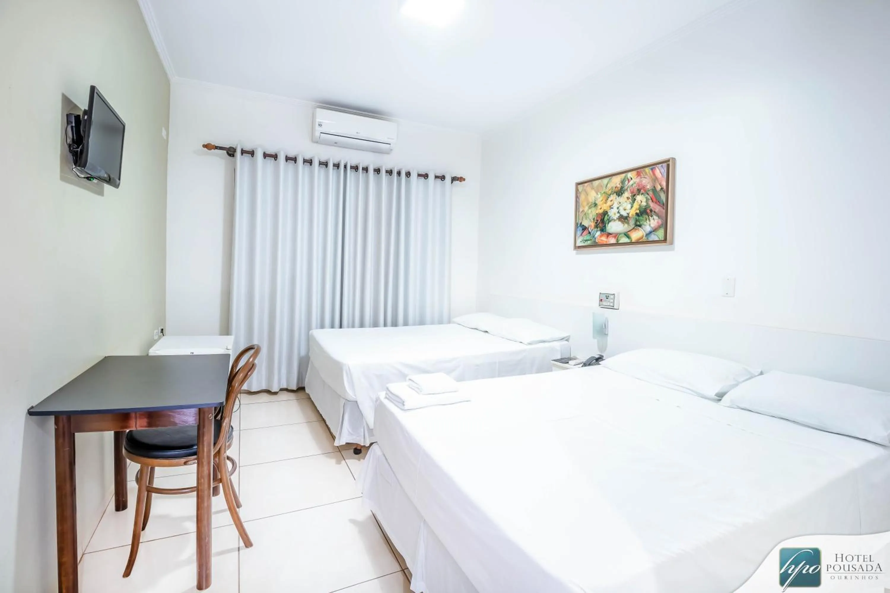 Night, Bed in Hotel Pousada Ourinhos