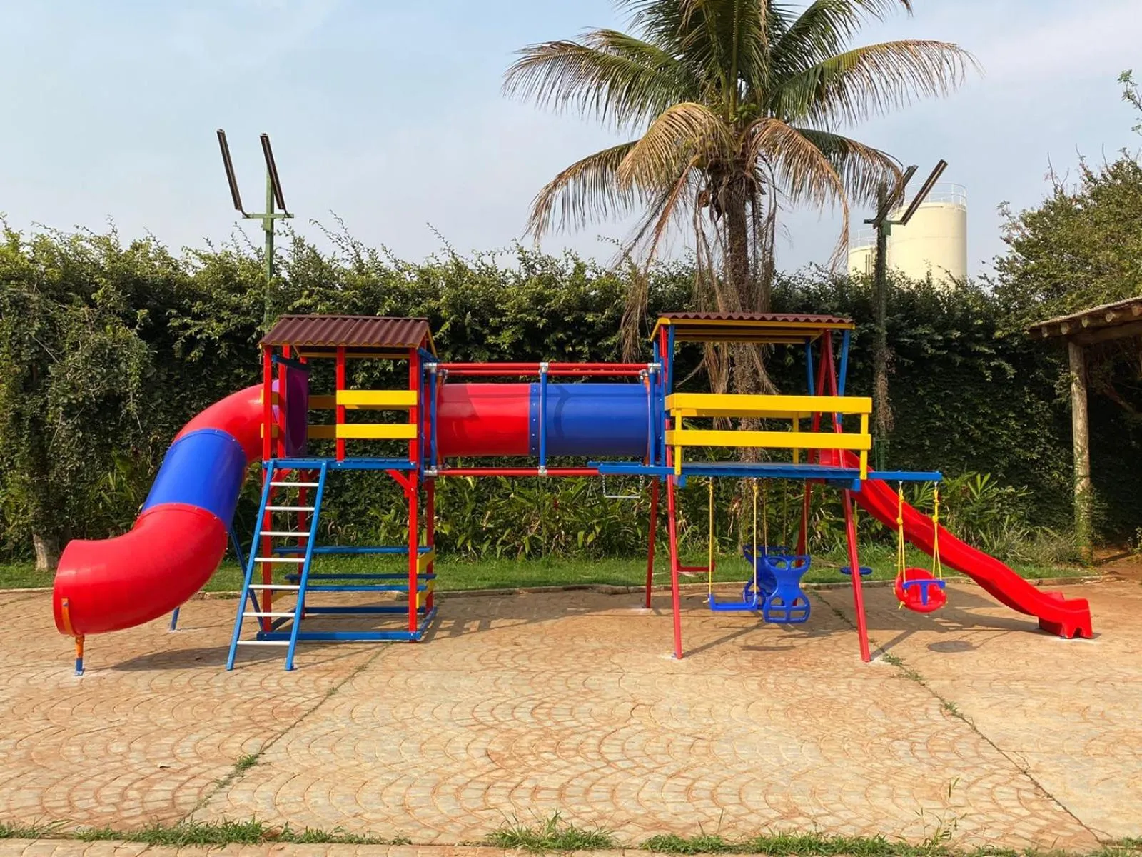 Children play ground in Hotel Pousada Ourinhos