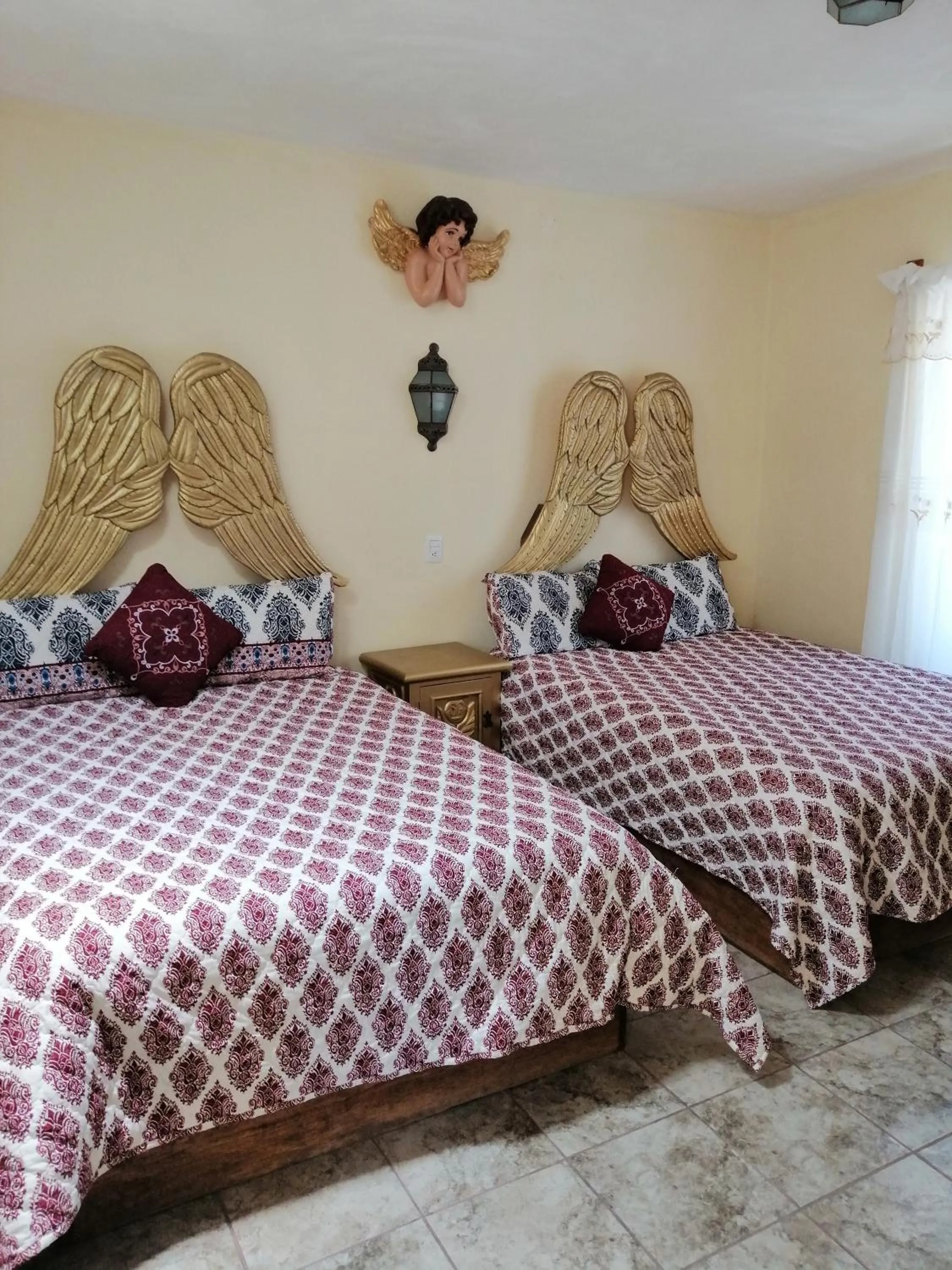 Double Room with Two Double Beds in Hotel Chely