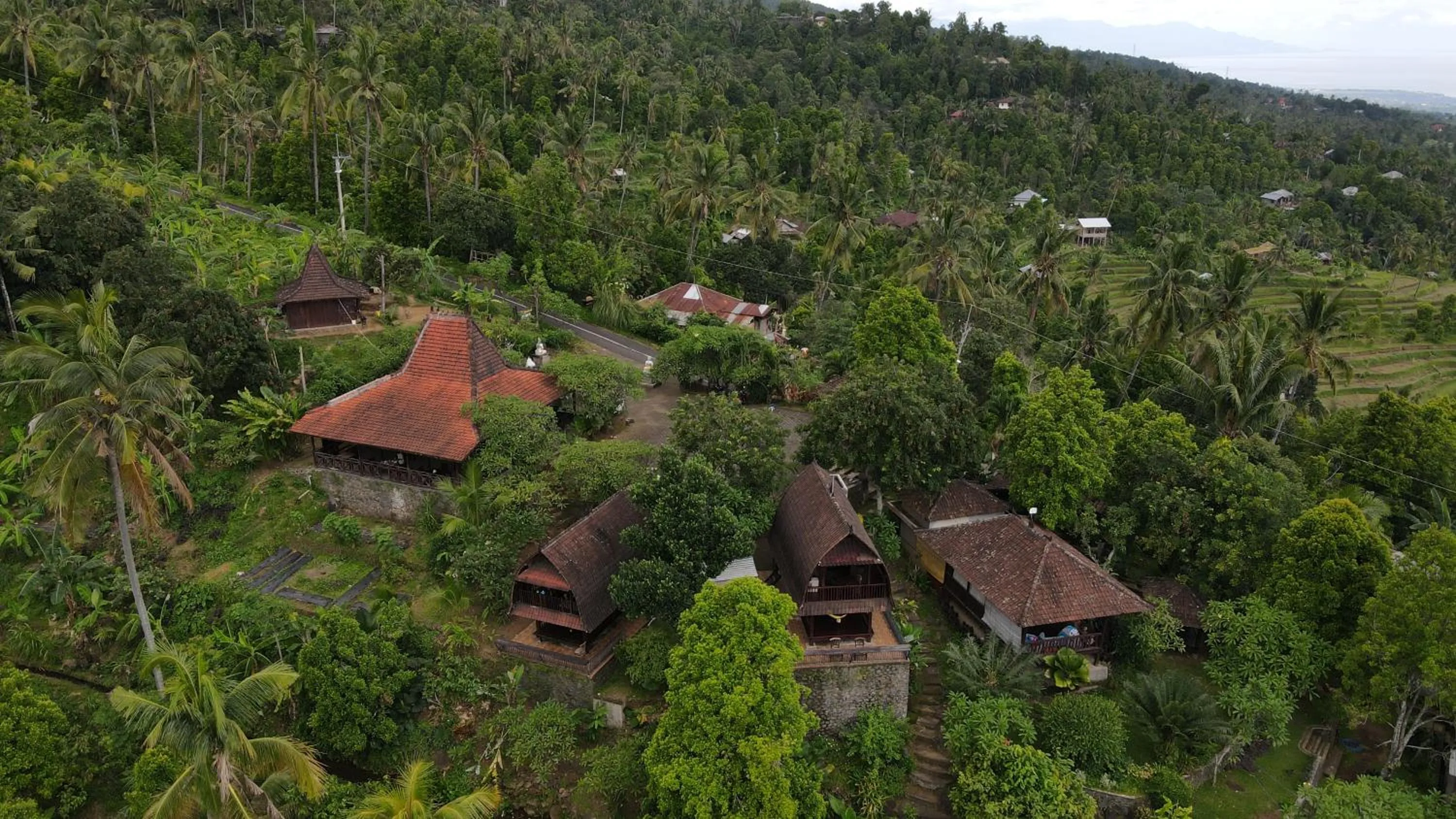 Property building in D'kailash Retreat