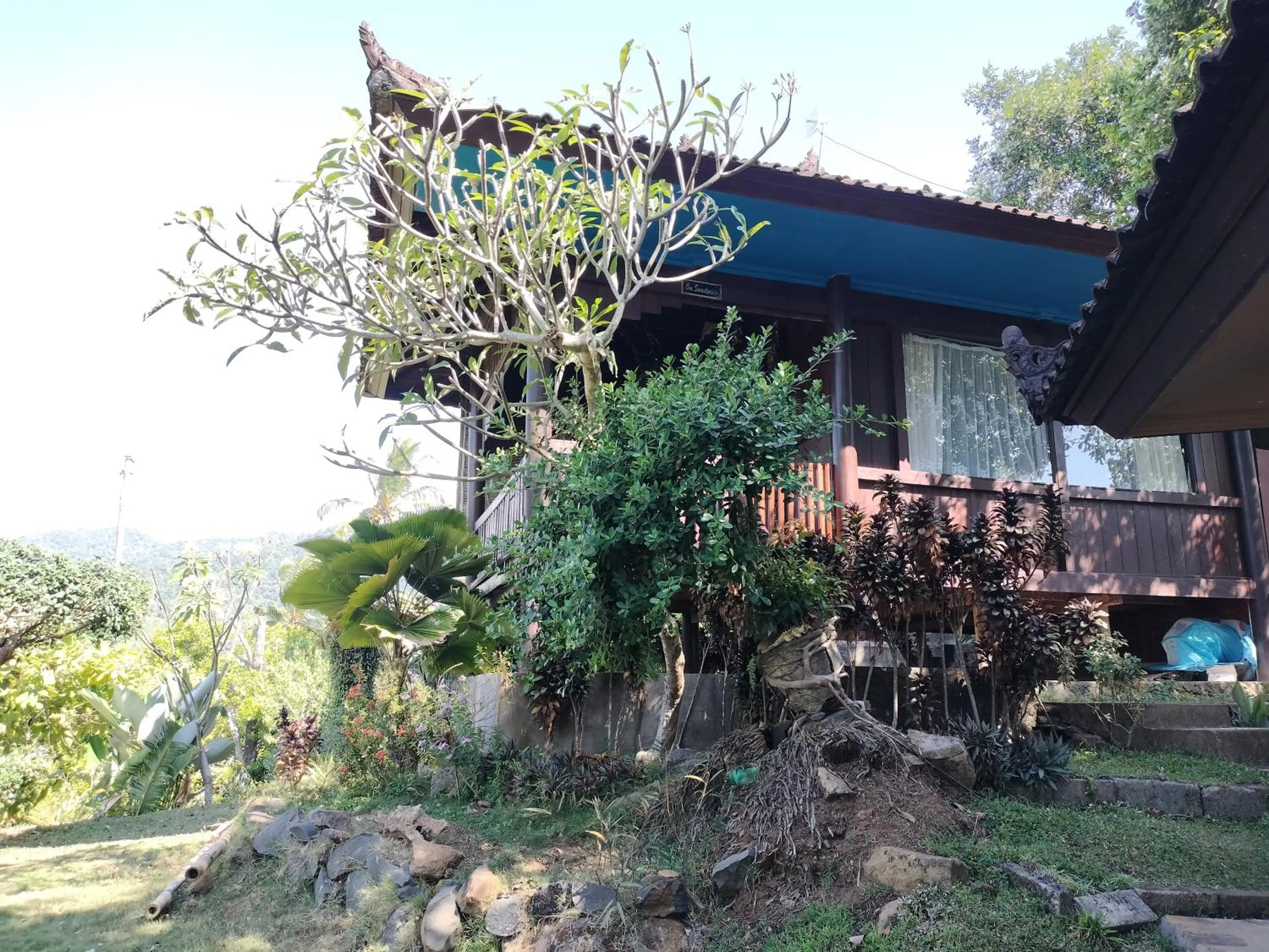 Property building in D'kailash Retreat