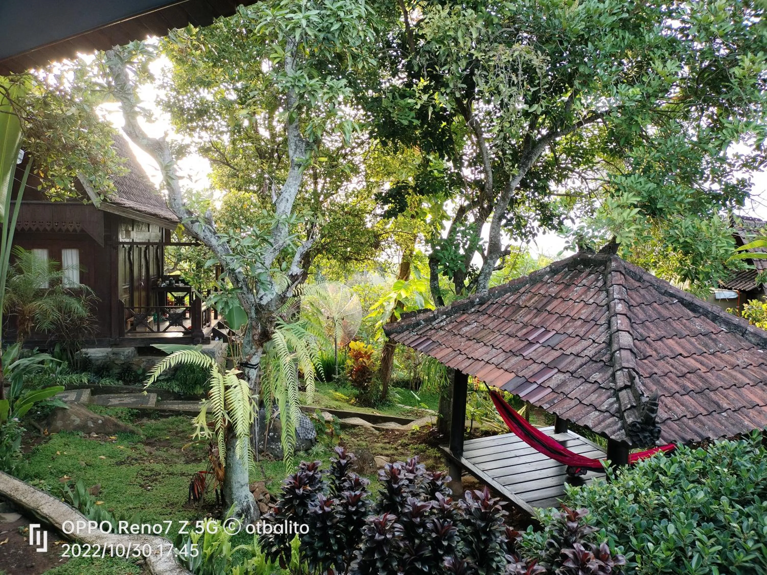 Property building in D'kailash Retreat