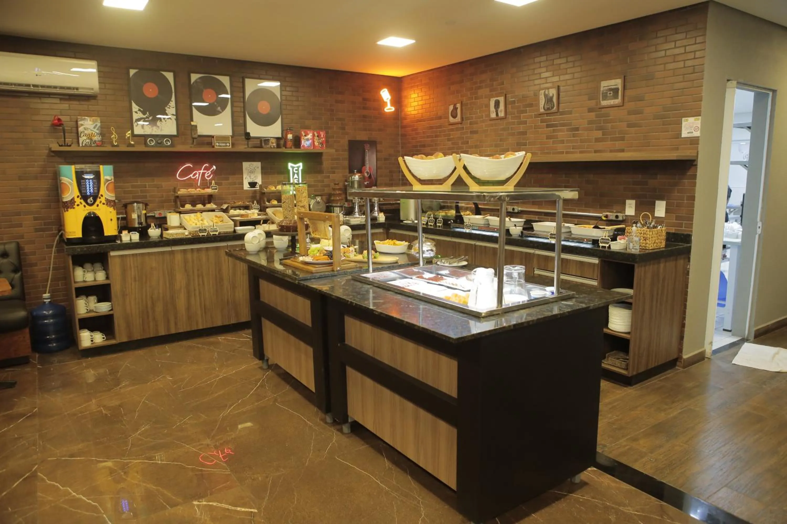 Breakfast in Tulip Inn Sorocaba